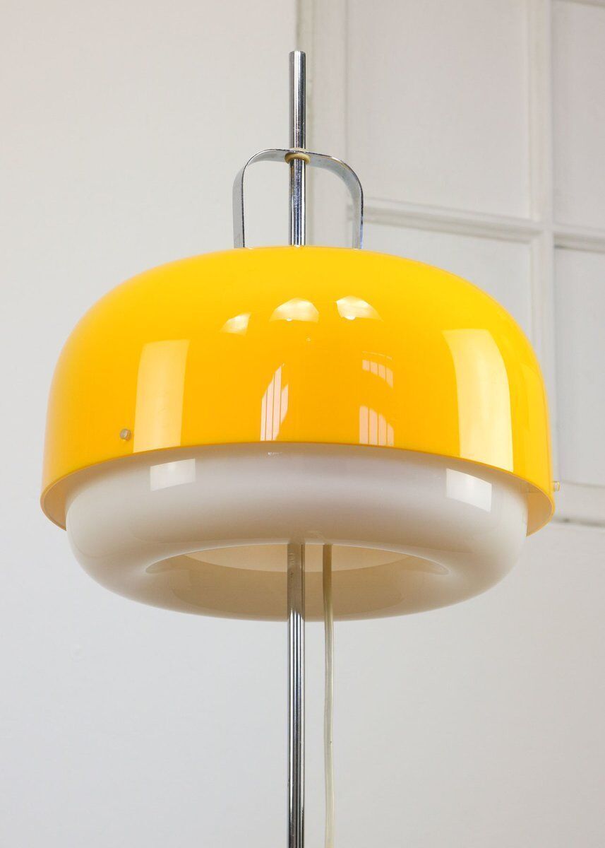 photo for sale Space Age Yellow Medusa Floor Lamp By Luigi Massoni For Guzzini, 1970s
