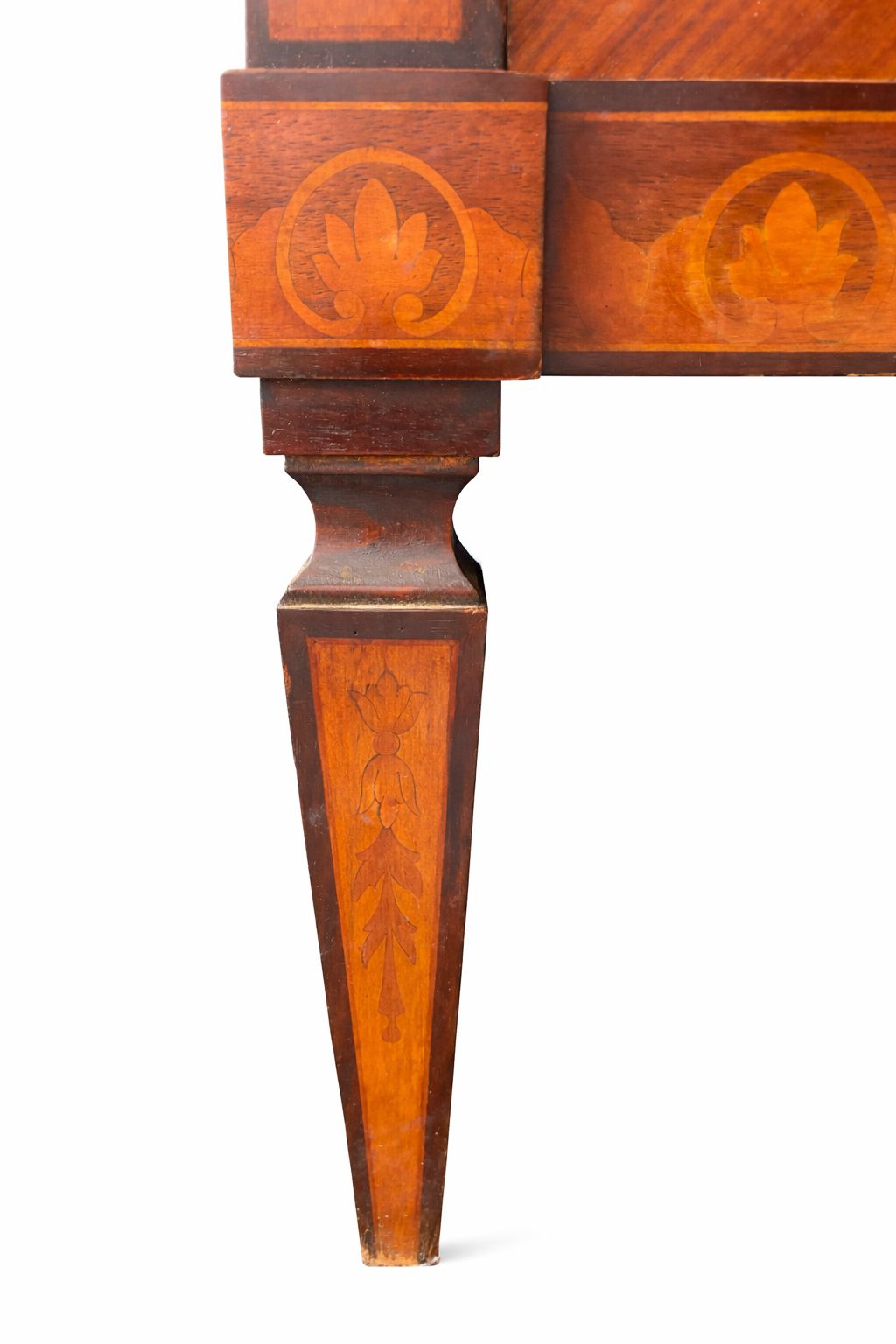 Italian Louis XVI Style Inlaid Chest Of Drawers By Guiseppe Maggiolini – Speciality photo vinterior