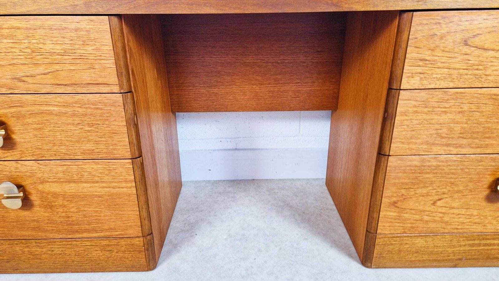 John & Sylvia Reid For Stag Vintage Mid Century Medium Teak Writing Desk Pg183 photo vinterior