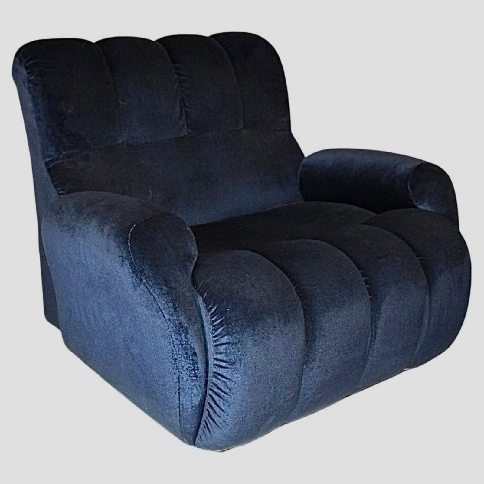 Italiaanse fauteuil met blauw fluweel, jaren 1980, modern design, Italië photo furniture