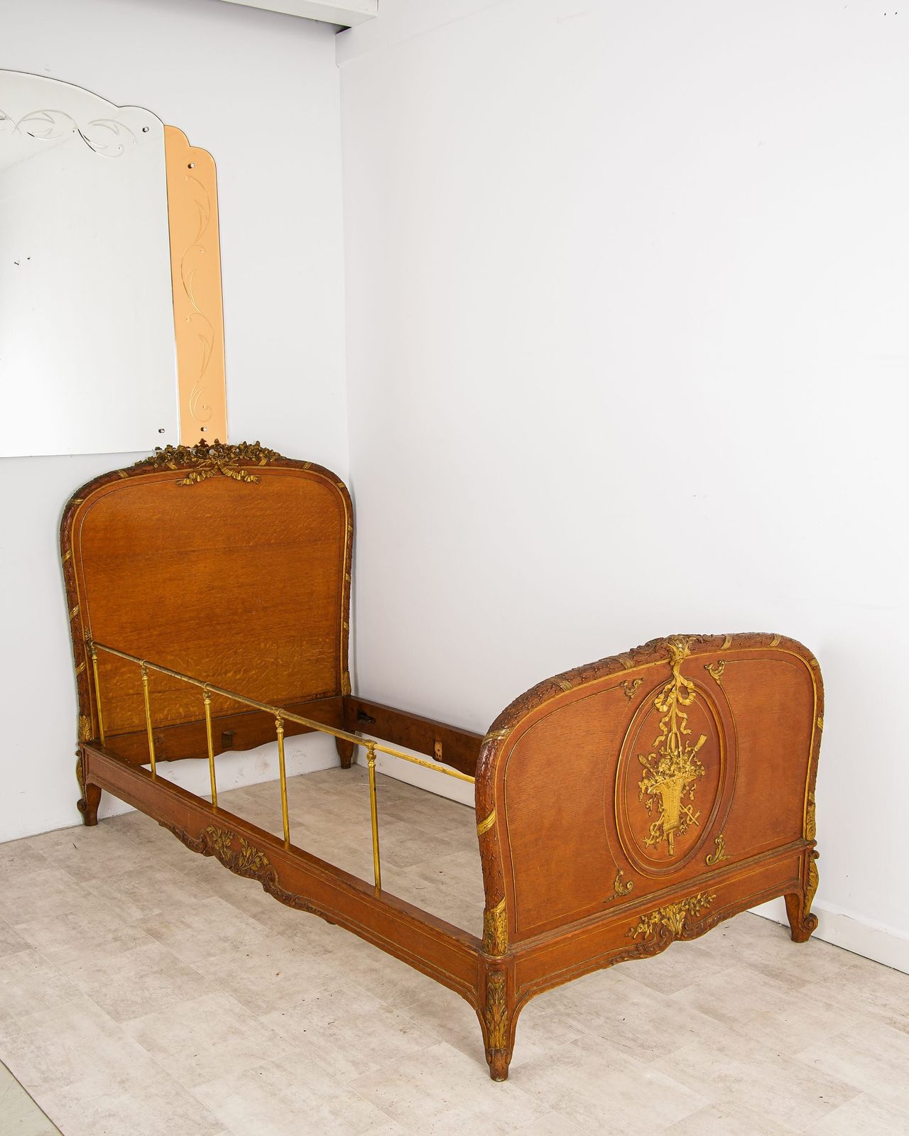 Antique French Louis XV Style Walnut & Giltwood Daybed