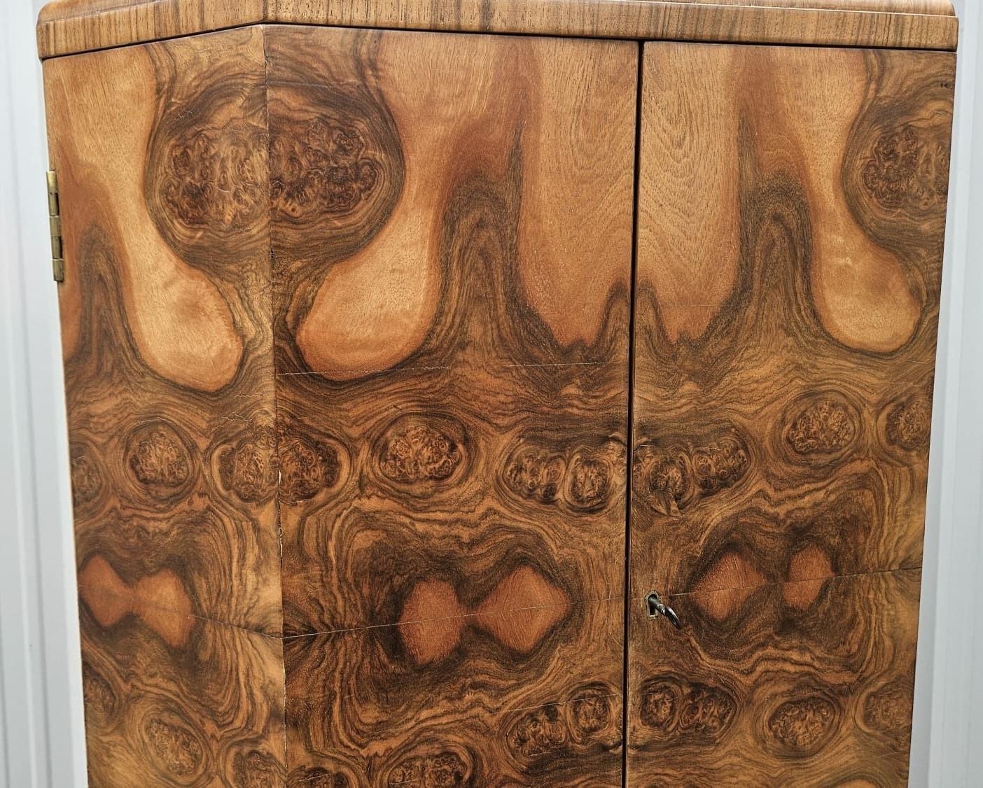 Furniture British Art Deco Cocktail Bar With Stunning Figured Walnut photo