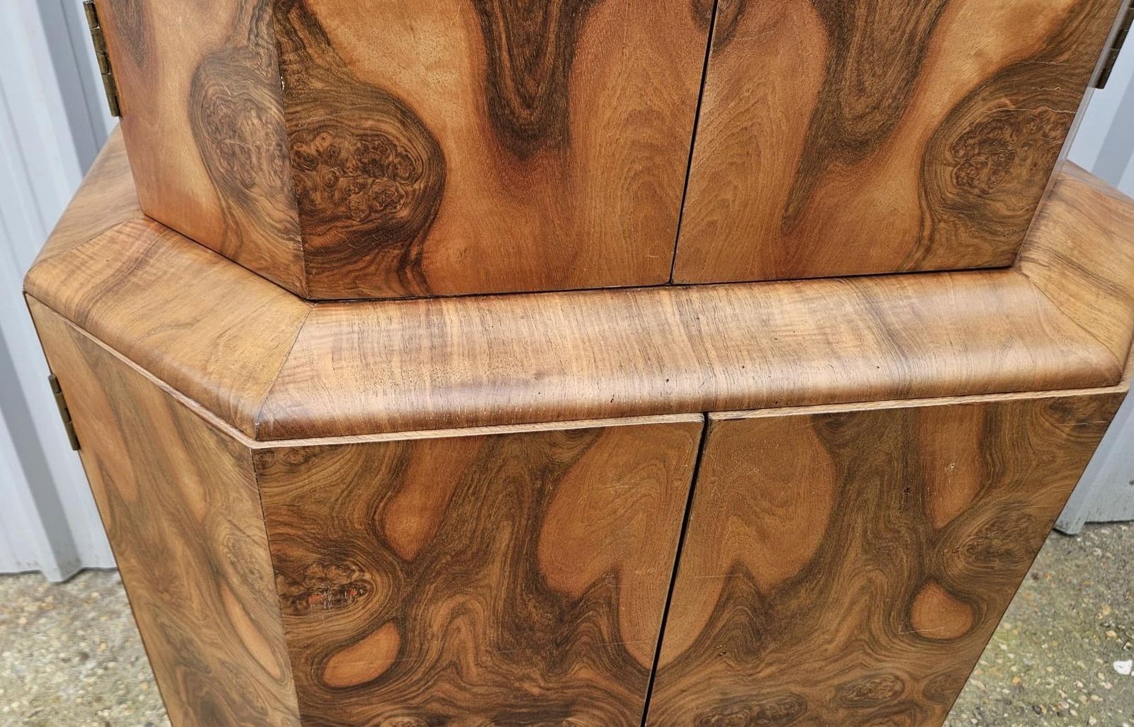photo buy British Art Deco Cocktail Bar With Stunning Figured Walnut