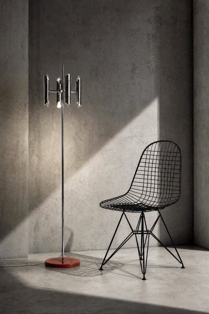 photo furniture Mid Century Italian Modern Space Age Chrome Floor Lamp, 1960s
