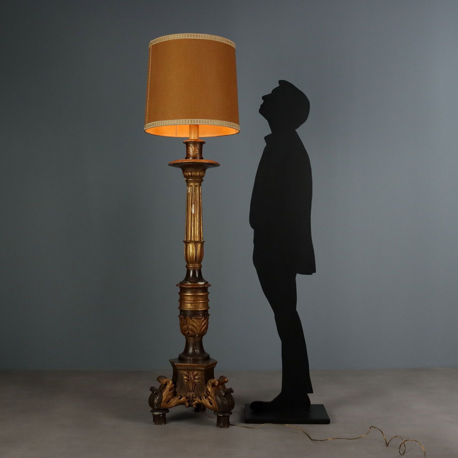 Bougeoir d'époque en bois doré et tissu, Italie, XIXe siècle photo furniture