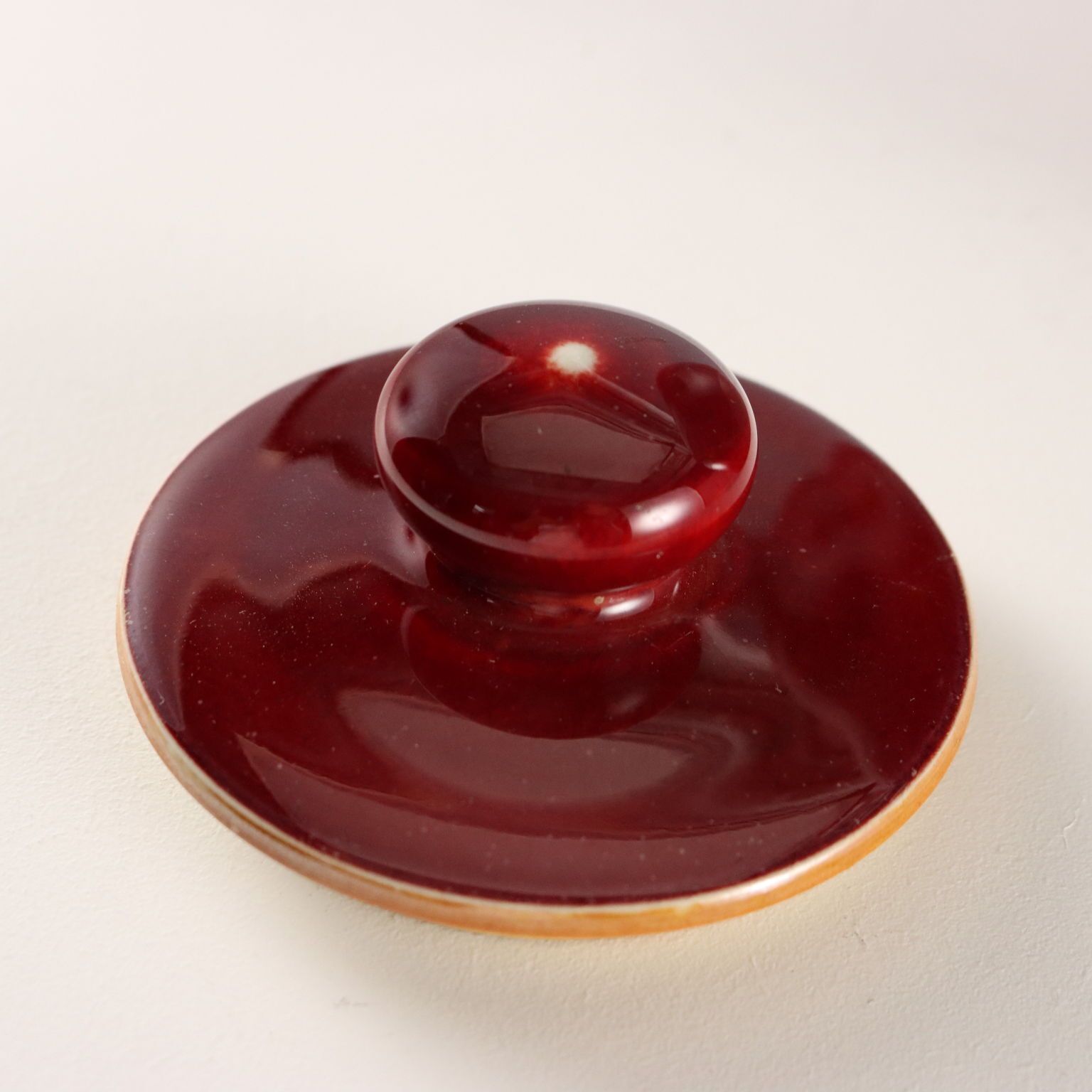 Potiche en porcelaine rouge rituelle d'époque, Chine, XXe siècle photo Décoration