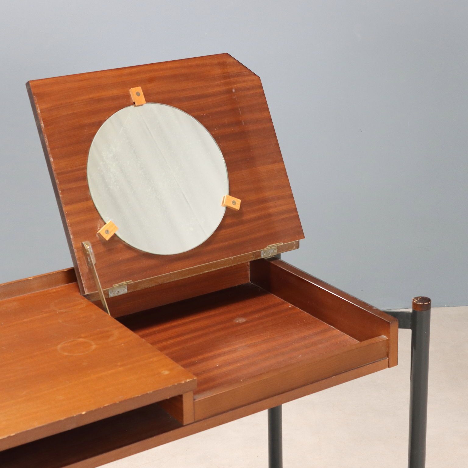 Vintage Dressing Table Mahogany Veneer Design Italy 1960s photo Furniture