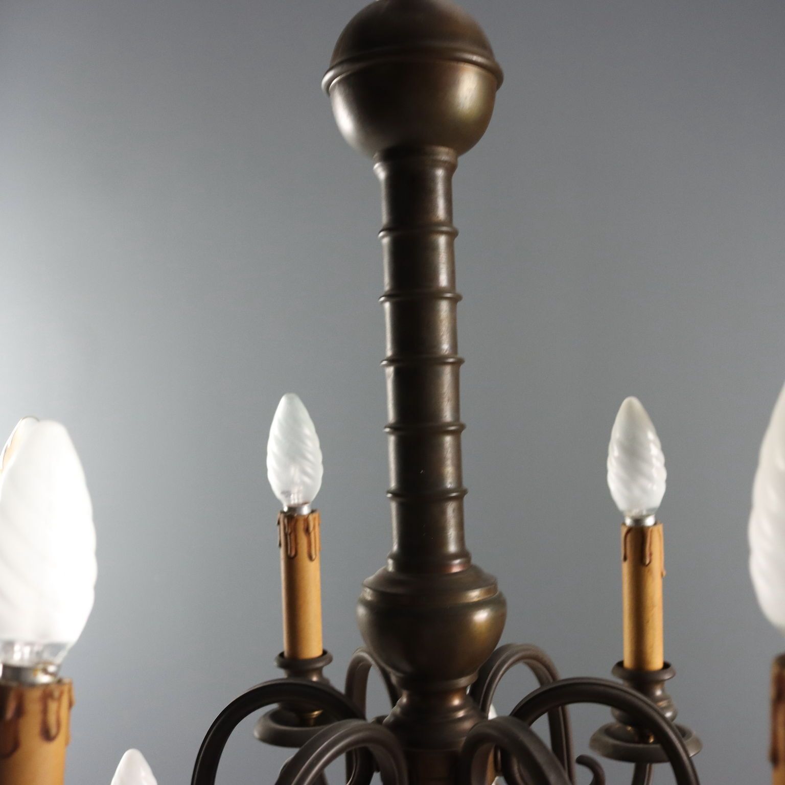 Lustre d'époque en bronze et verre 12 lumières, Pays-Bas, début du XXe siècle photo buy