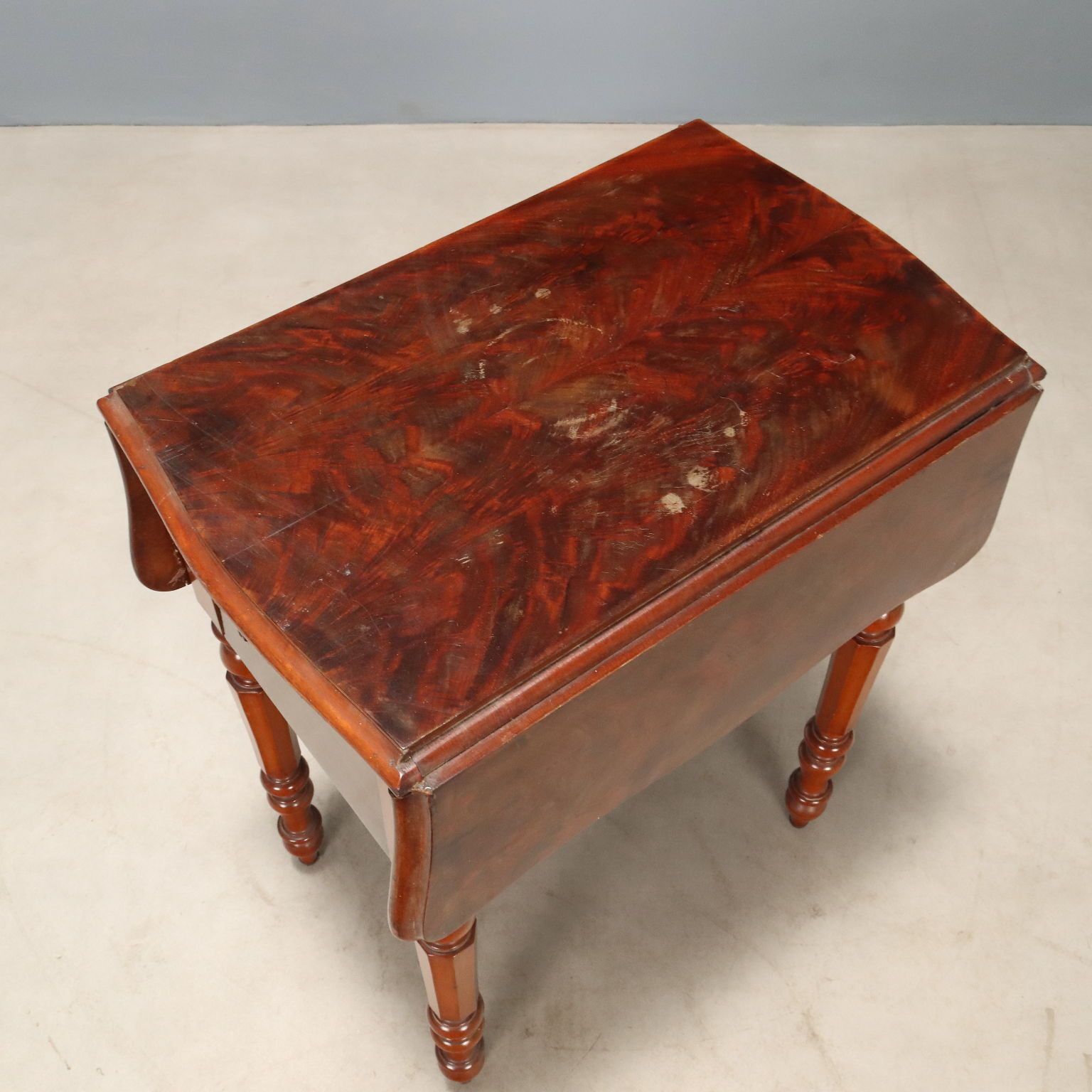 photo furniture Antique Working Table Mahogany Veneer Italy XIX Century