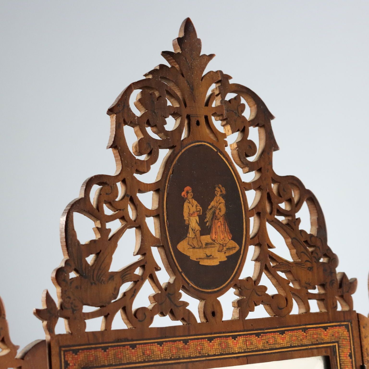 Miroir d'époque en bois gravé, Sorrento, Italie, XIXe siècle photo for sale