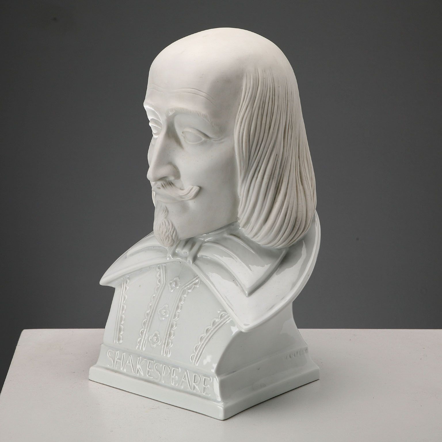 Porcelain Bust Of William Shakespeare Herend Hungary XX Century photo Art