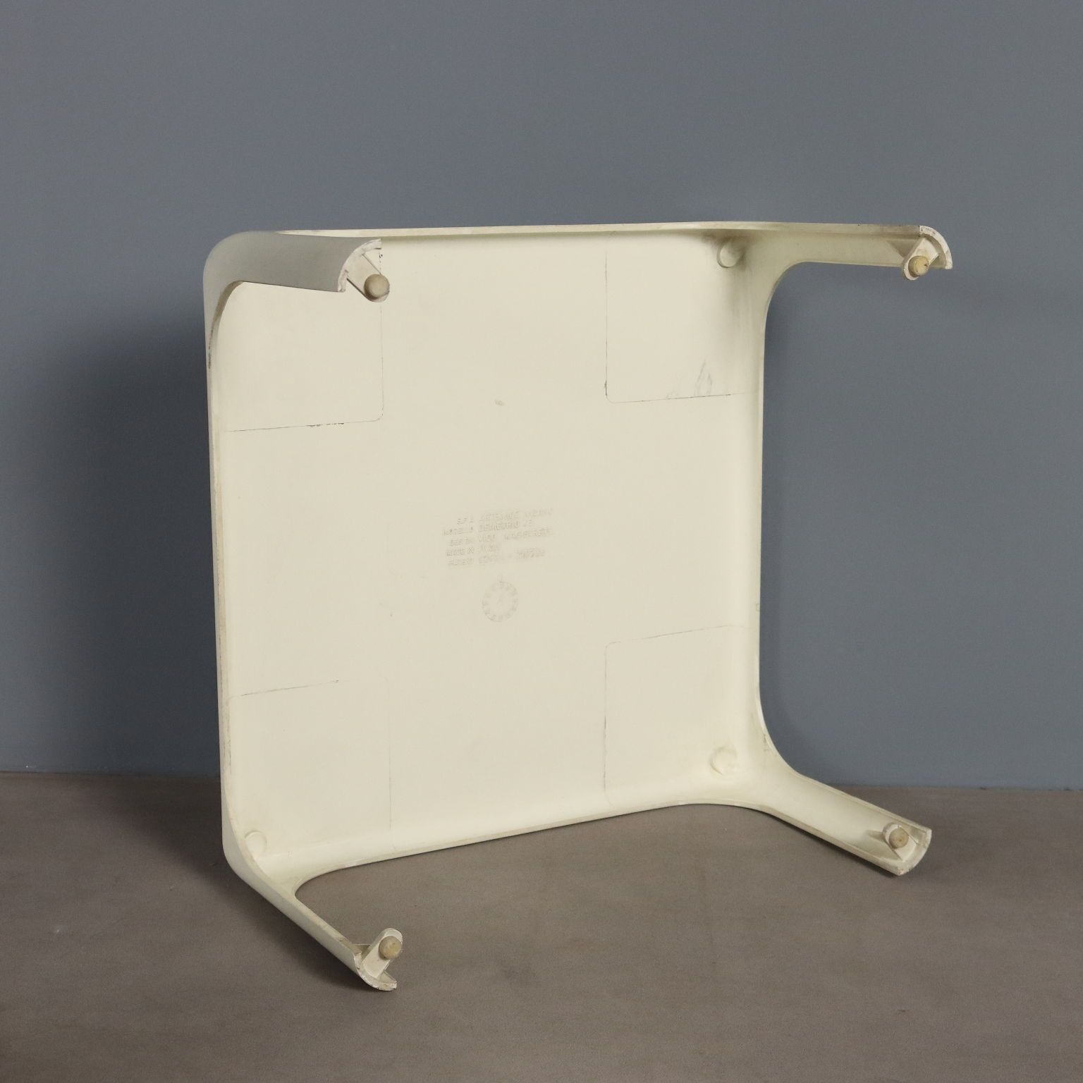Tables basses Artemide Demetrio en plastique, années 1970, par Magistretti photo vintage