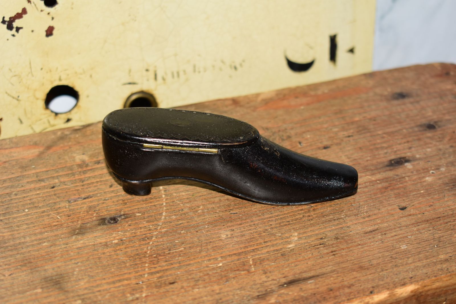 photo furniture 19th Century Treen Carved Wood Shoe Snuff Box