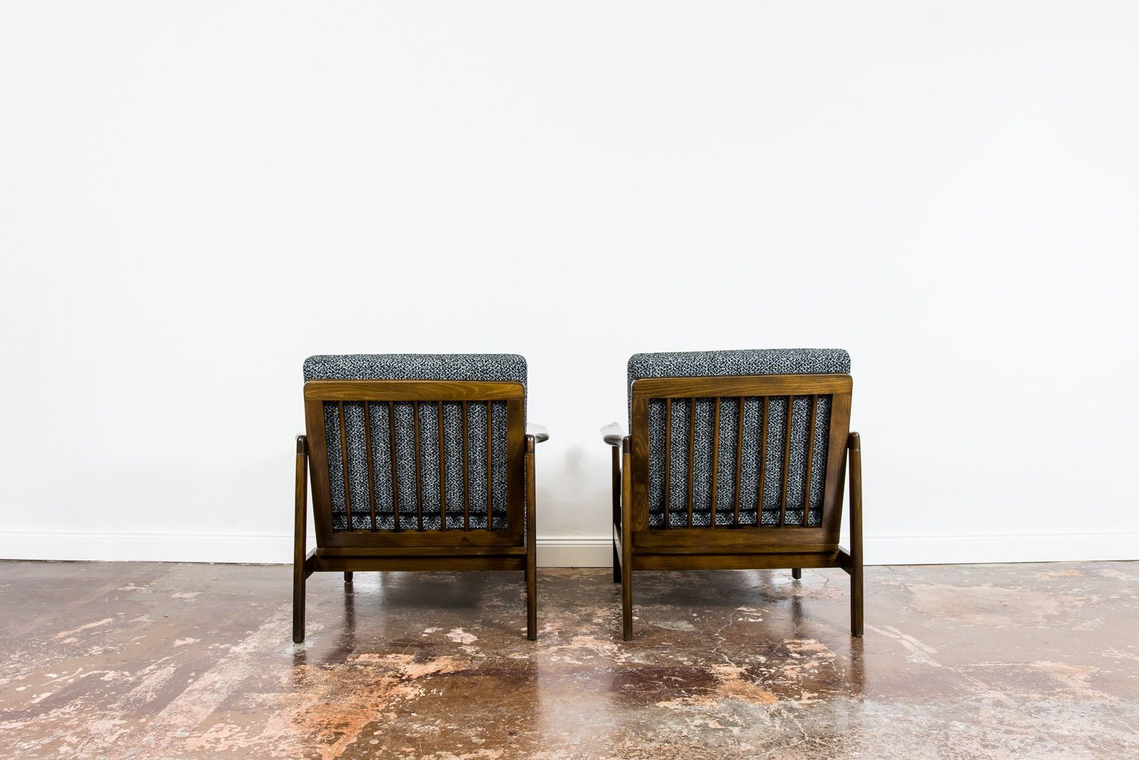 photo furniture Mid Century Modern Armchairs By Zenon Bączyk, 1960's, Set Of 2