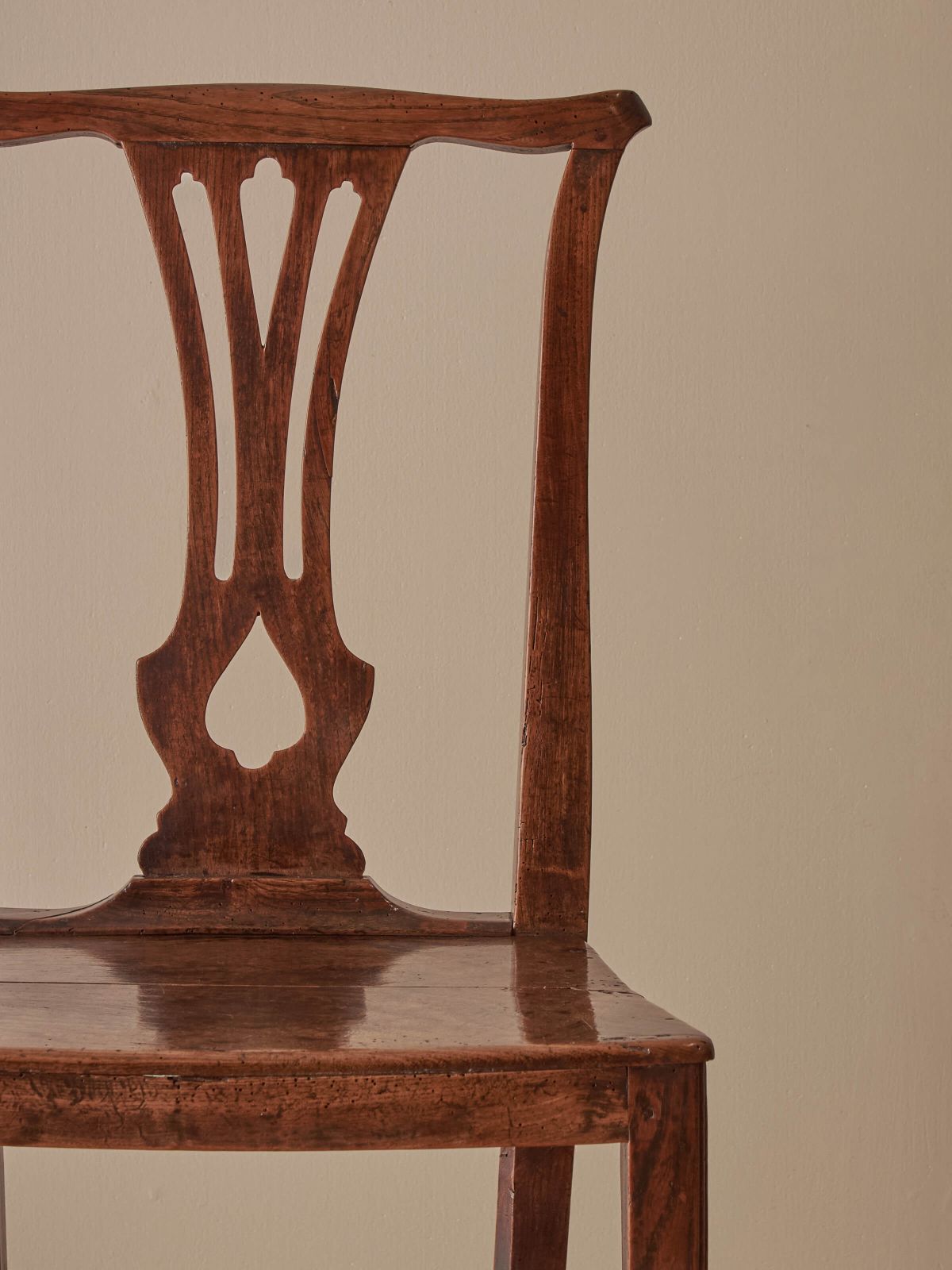 Georgian Elm Country Chair, 1700s photo furniture