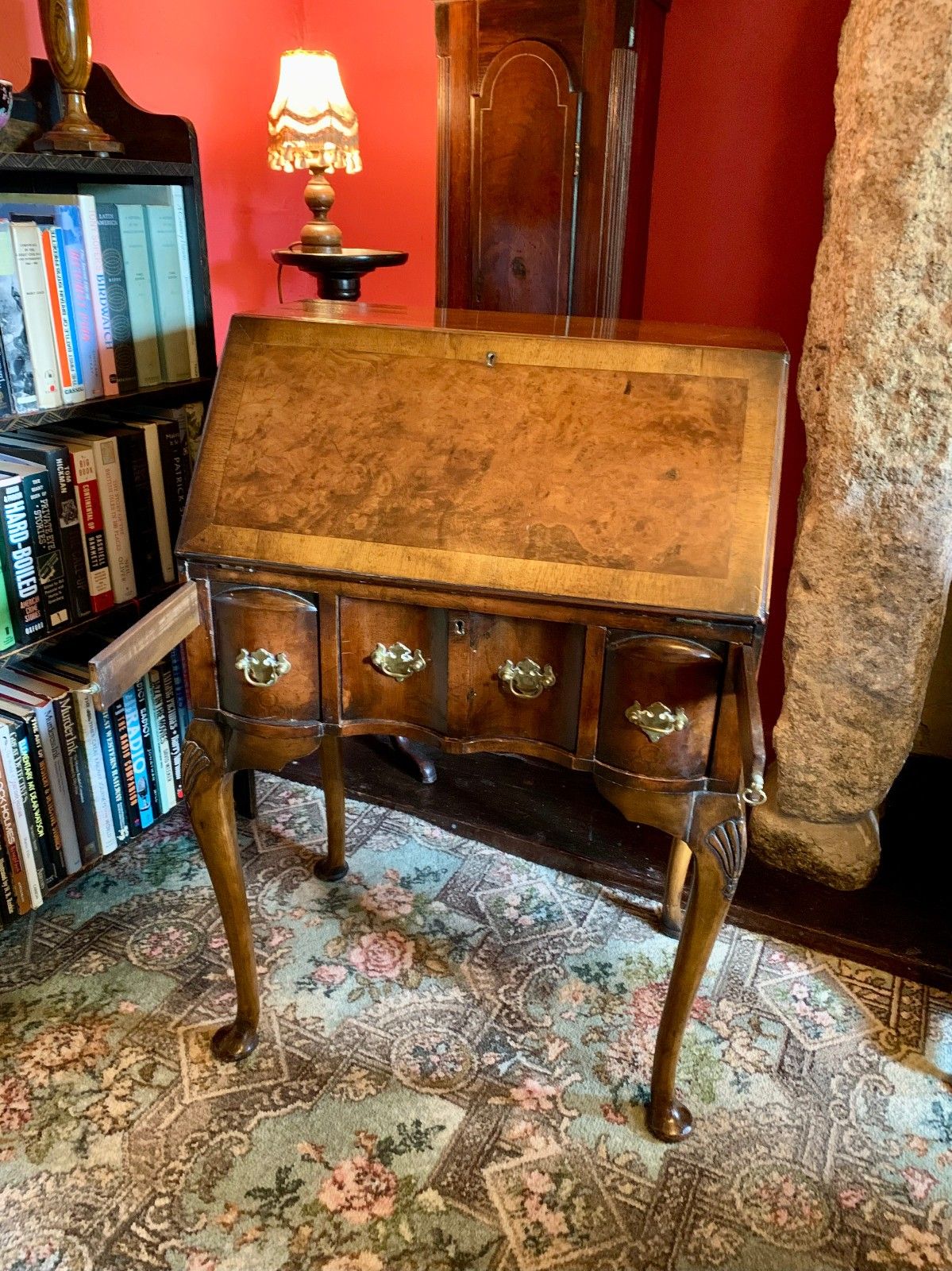Antique Walnut Bureau Queen Anne Style, Working Key Burr Walnut Country House photo furniture