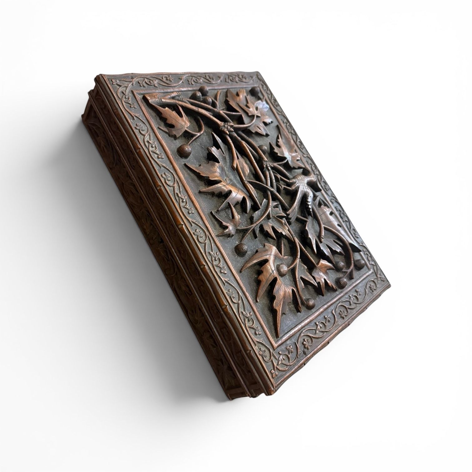 Exquisitely Carved Anglo Indian Hardwood Box With Birds & Vine Leaves, Late 19th Century photo vinterior