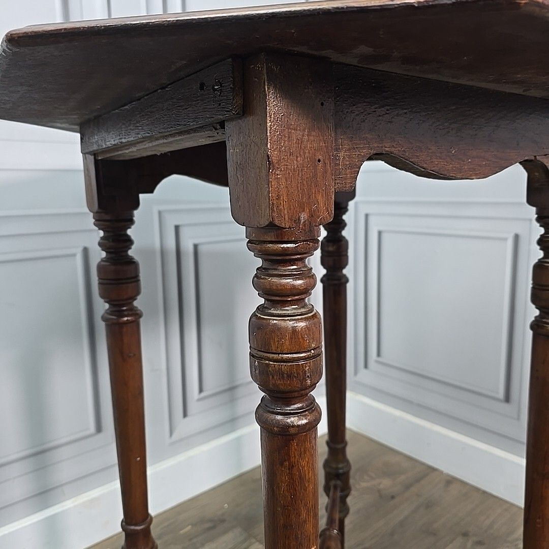 Antique Lamp Side Table Edwardian Early 20th Century Mahogany Occasional Vintage photo 140.0