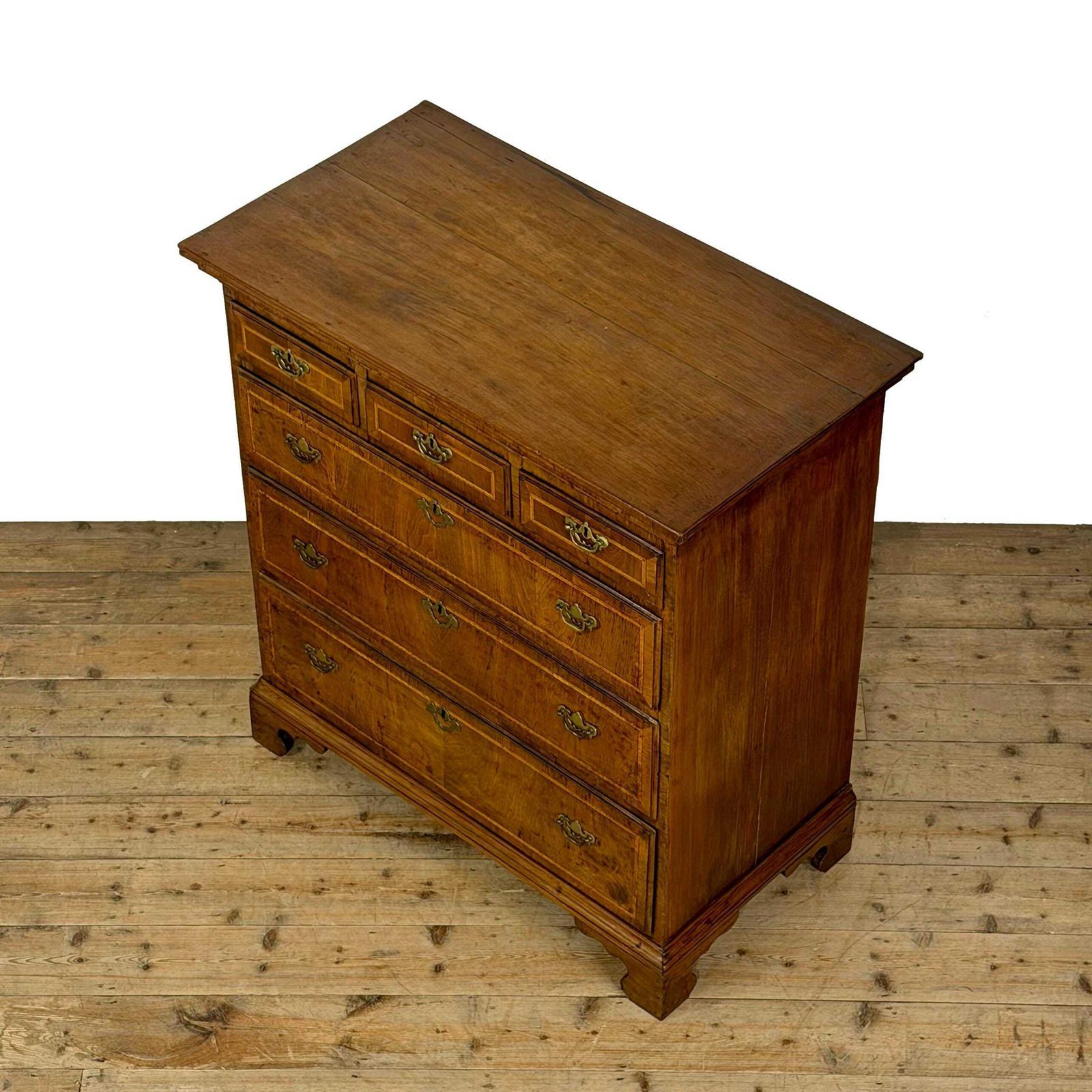 Antique 18th Century Walnut Chest Of Drawers | Antique Storage | Bedroom Drawers | Antique Chest Of Drawer | Walnut Furniture photo for sale