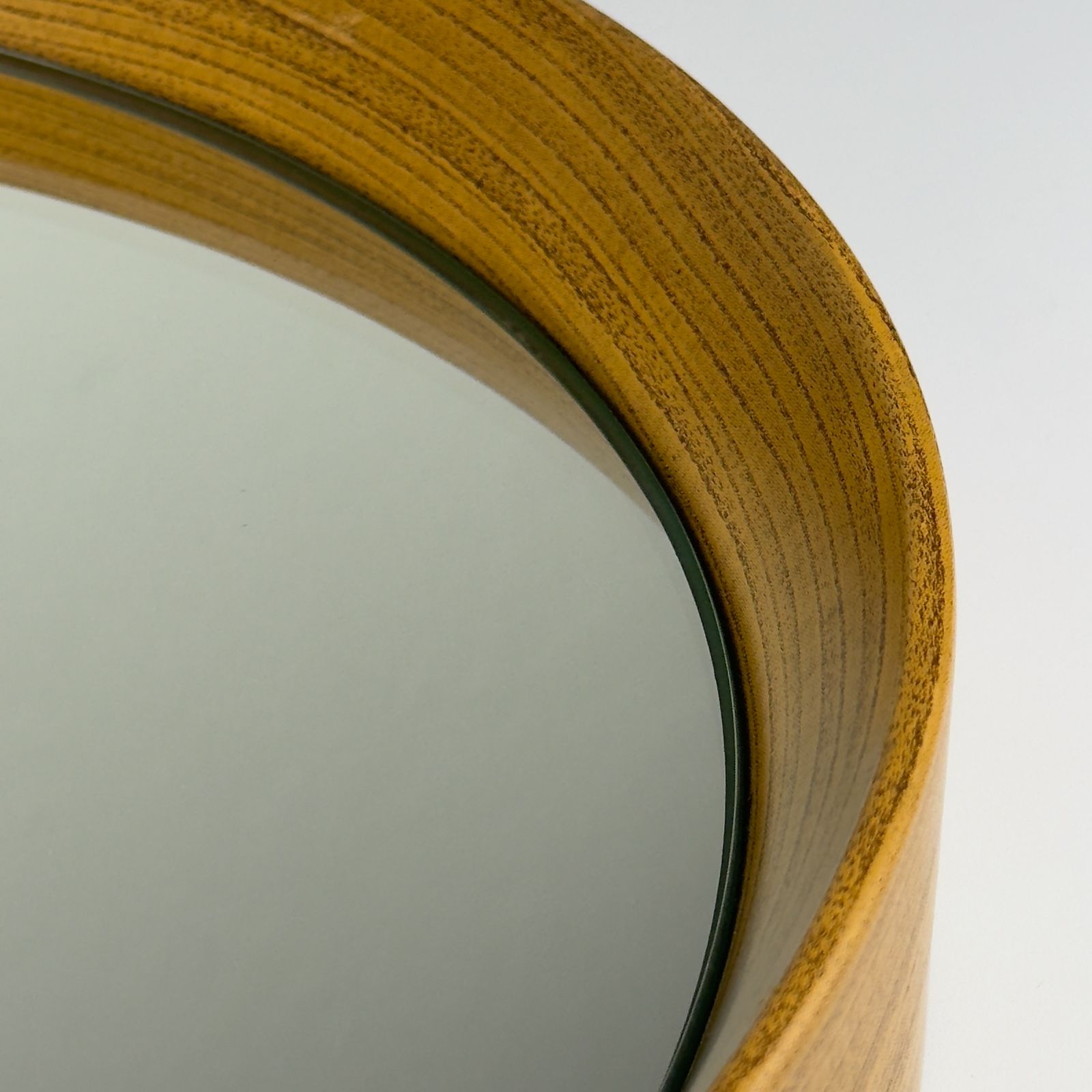 photo furniture Mid-Century wandspiegel, Italië jaren 1960