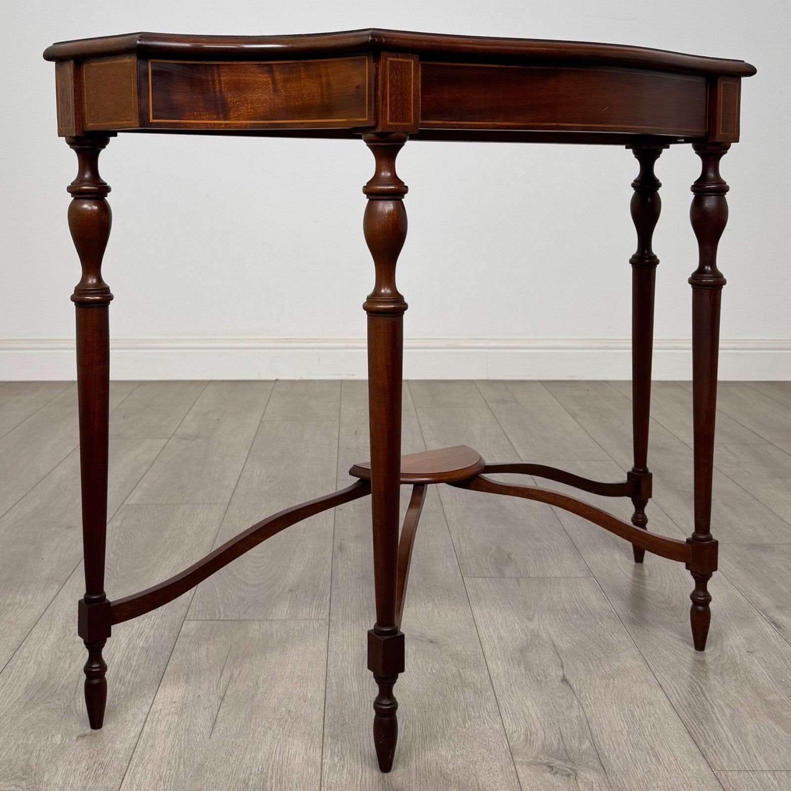 Antique 20th Century Serpentine Side Table In Mahogany ( Af 5646 ) photo vintage