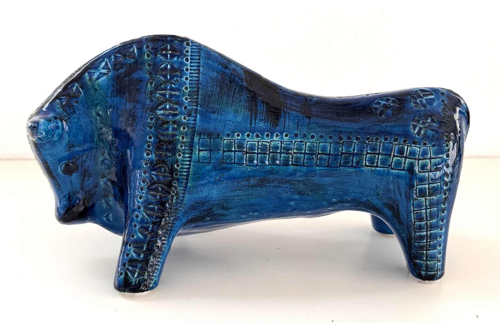 Italian Midcentury Ceramic Bull Rimini Blu By Aldo Londi For Bitossi, 1960s photo vintage
