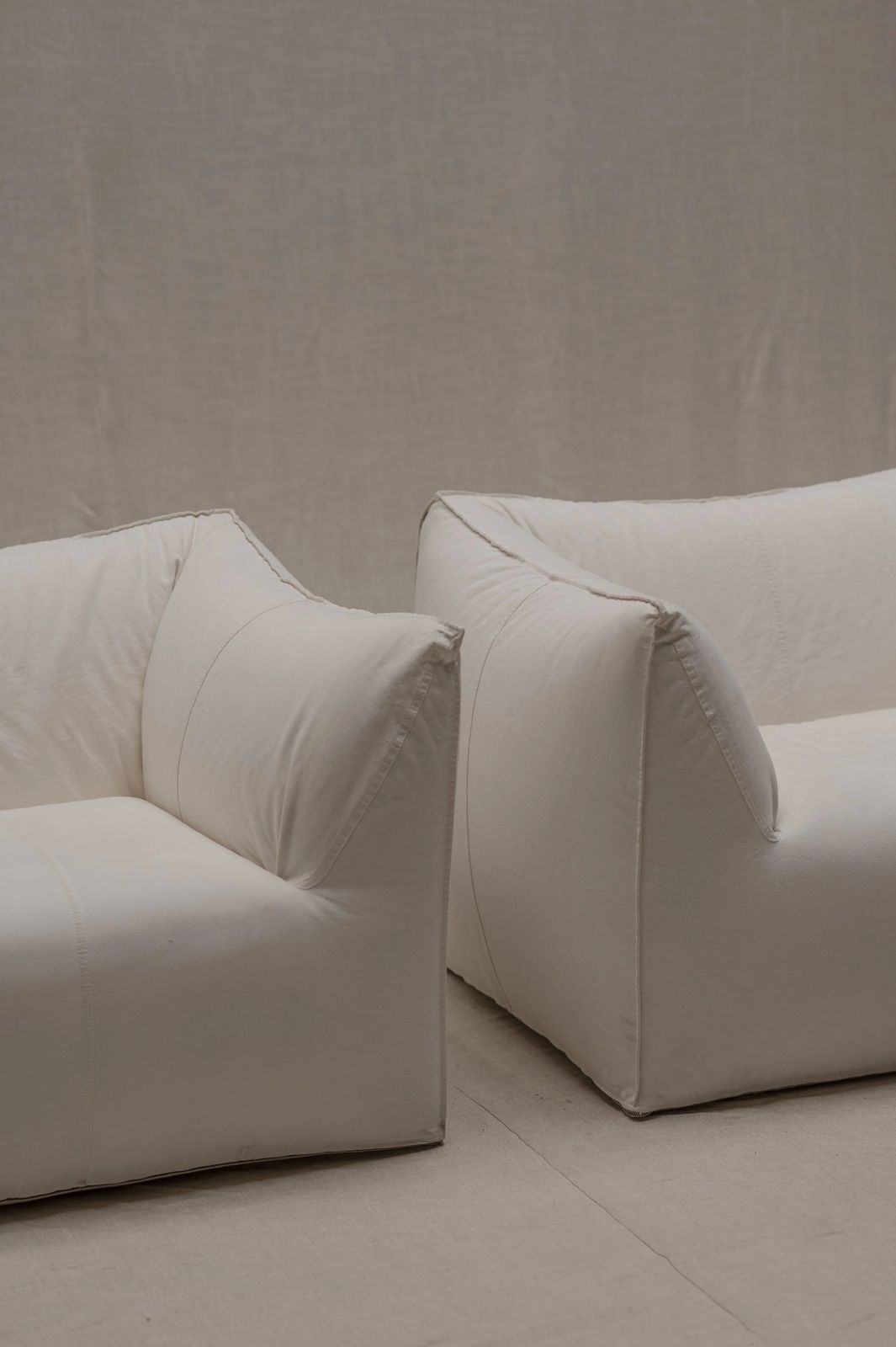 Set Of Two “Le Bambole” Lounge Chairs By Mario Bellini photo 7950.0