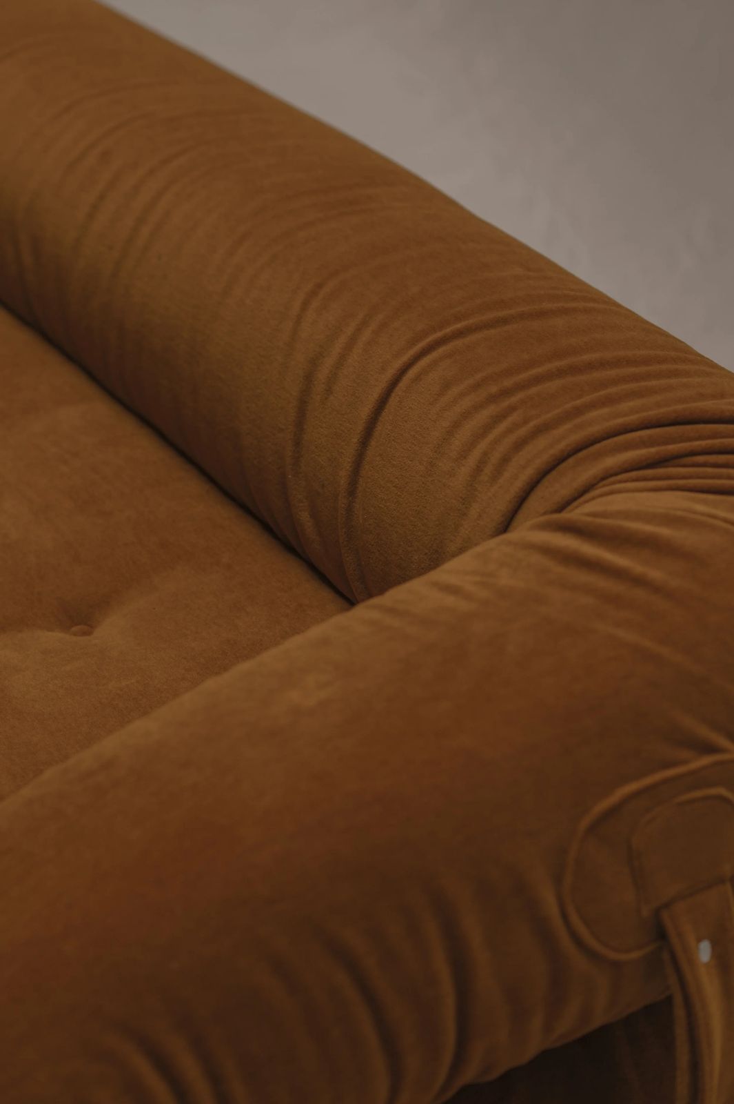 photo furniture Anfibio Three Seater Sofa By Alessandro Becchi For Giovannetti — 1970s