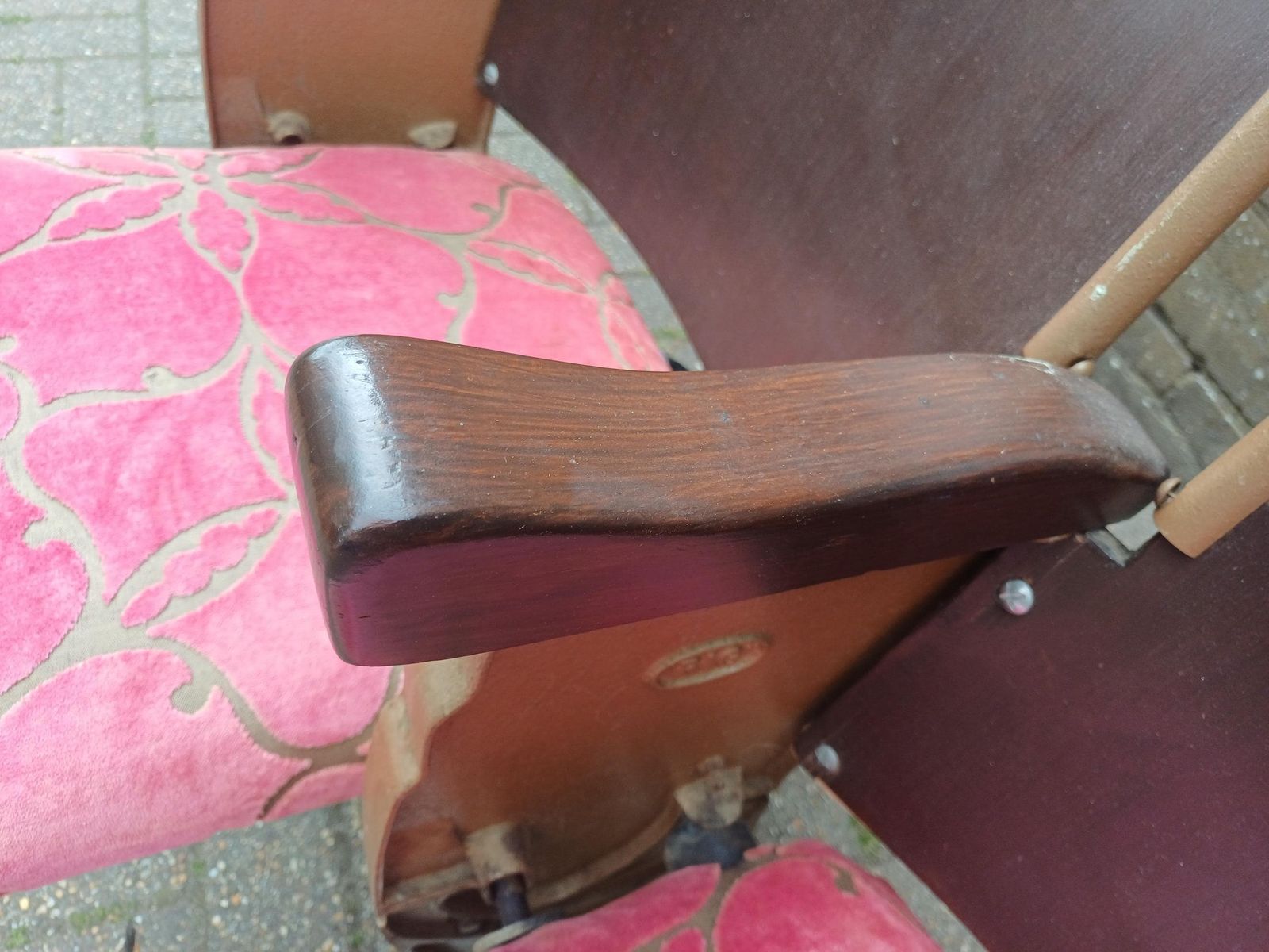 Art Deco Cinema Seats Brighton Abc Cinema Procede Pair Vintage Theatre Seats Pink Velvet Cast Iron Auditorium Chairs photo furniture
