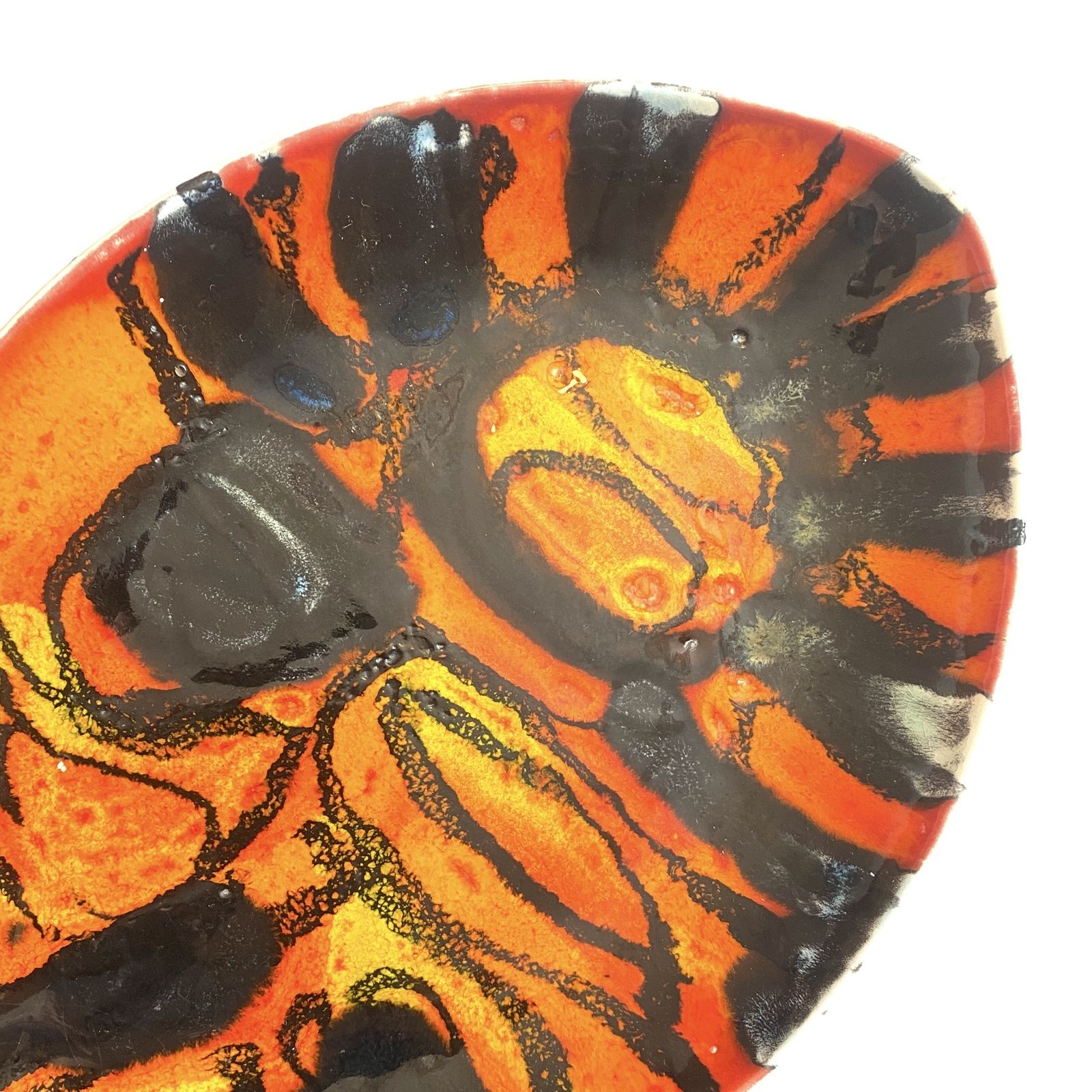 Poole Pottery Delphis Teardrop Dish, Shape 91, In Multicoloured Glaze, 1970 English Pottery photo for sale