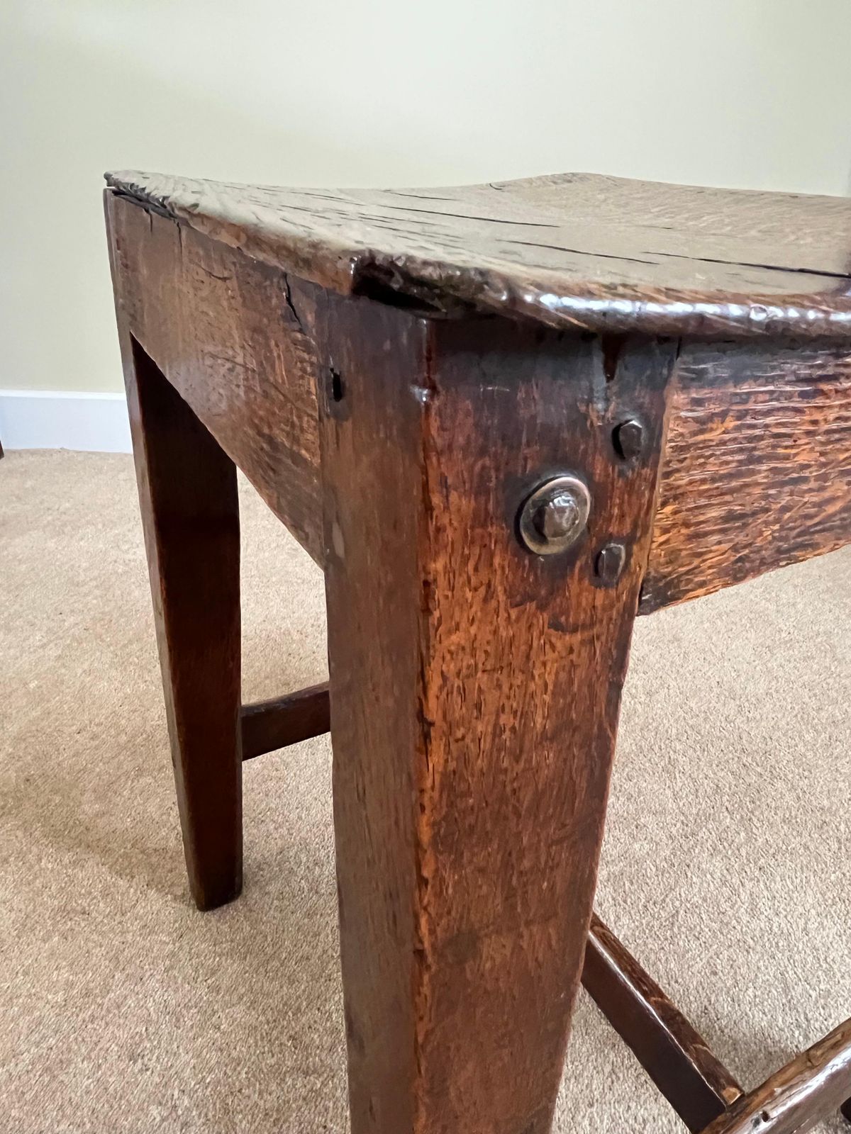 Georgian eiken kruk, holle zitting, penverbinding, Engels, ca. 1780 photo buy