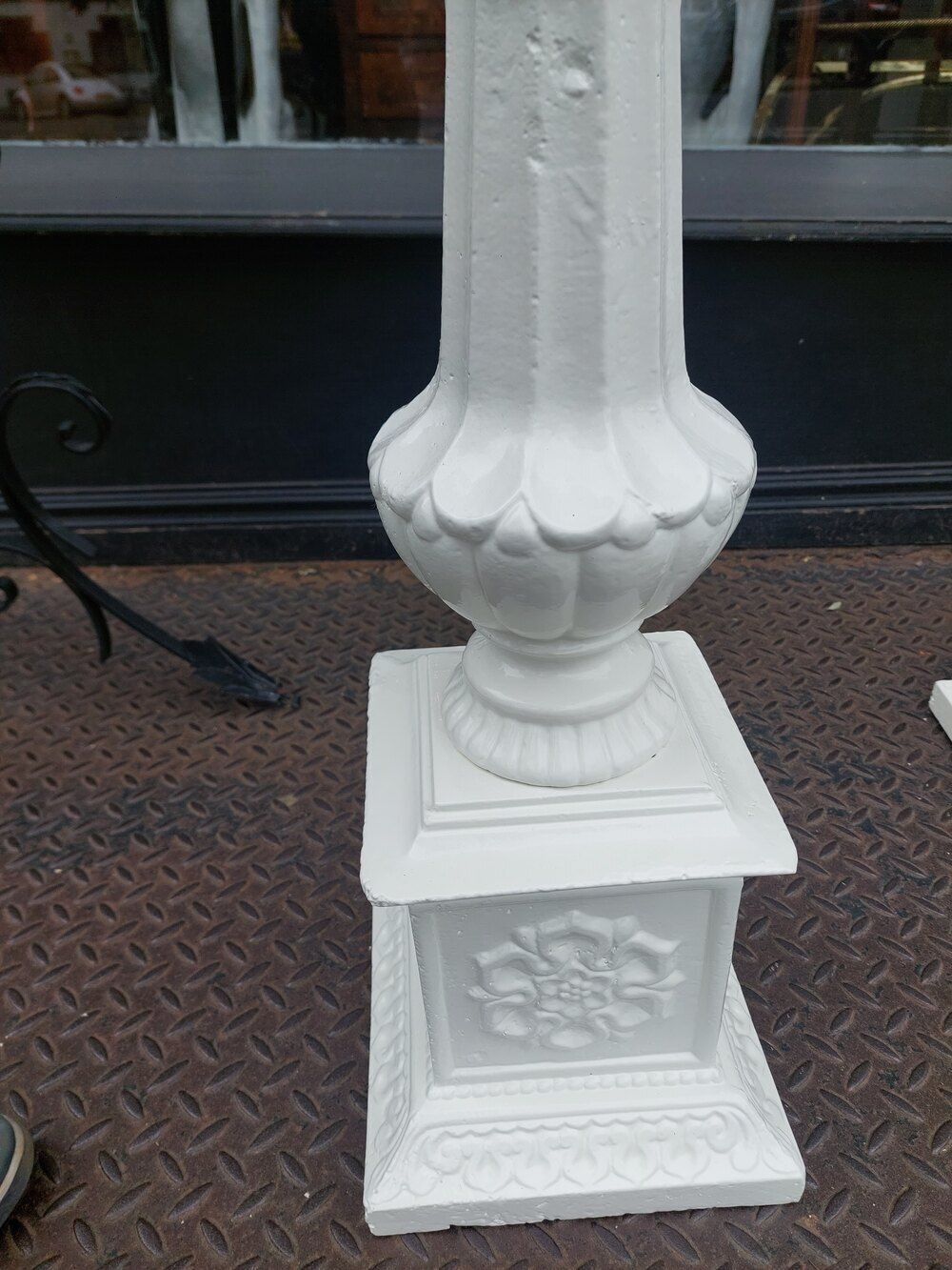Pair Of Late 19thc Cast Iron Garden Column Planter photo 1650.0