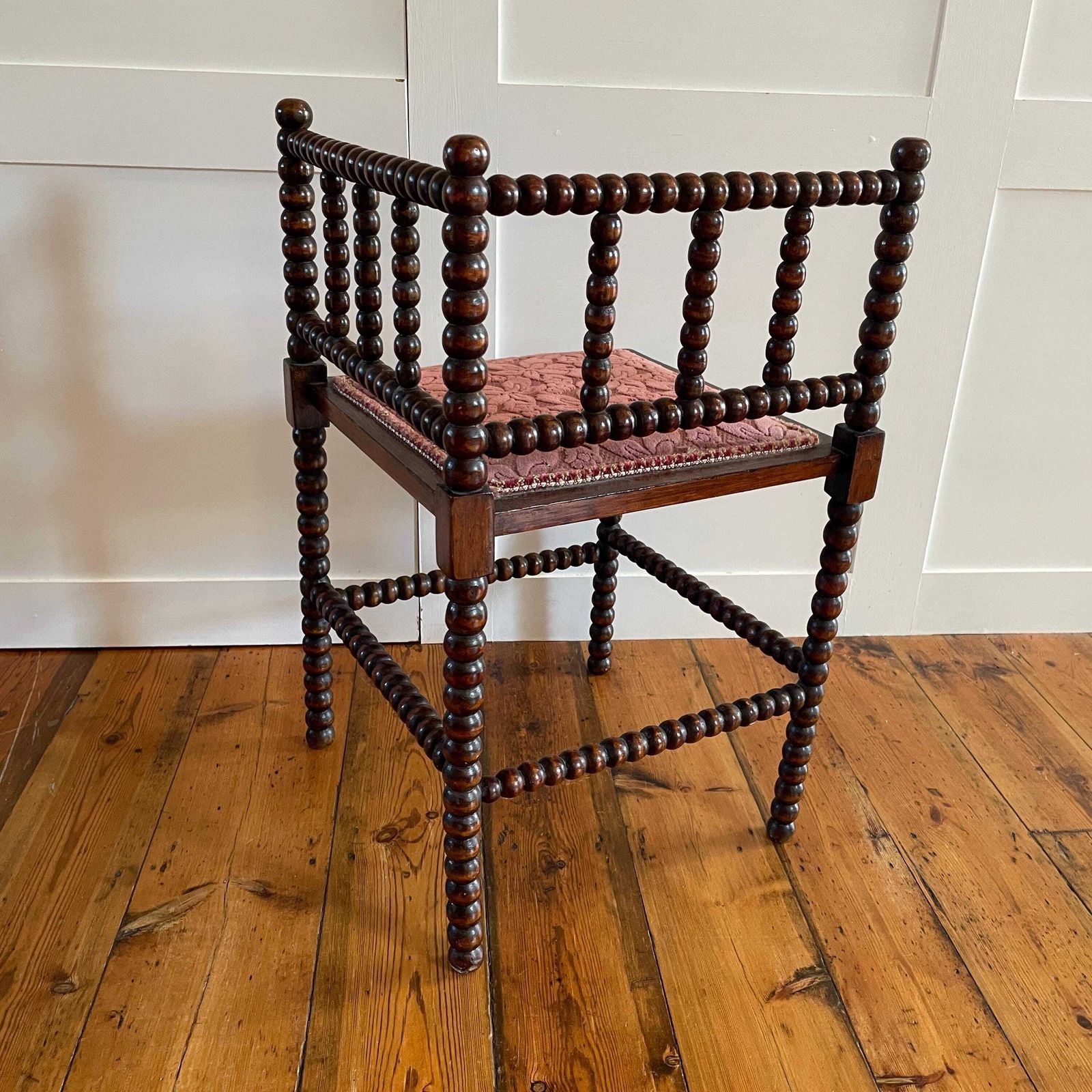photo vinterior Antique Bobbin Chair Seat Armchair Vintage Wooden Wood Frame Fabric Velvet Upholstery Country Cottage Farmhouse Corner Pink Bobble Nursery
