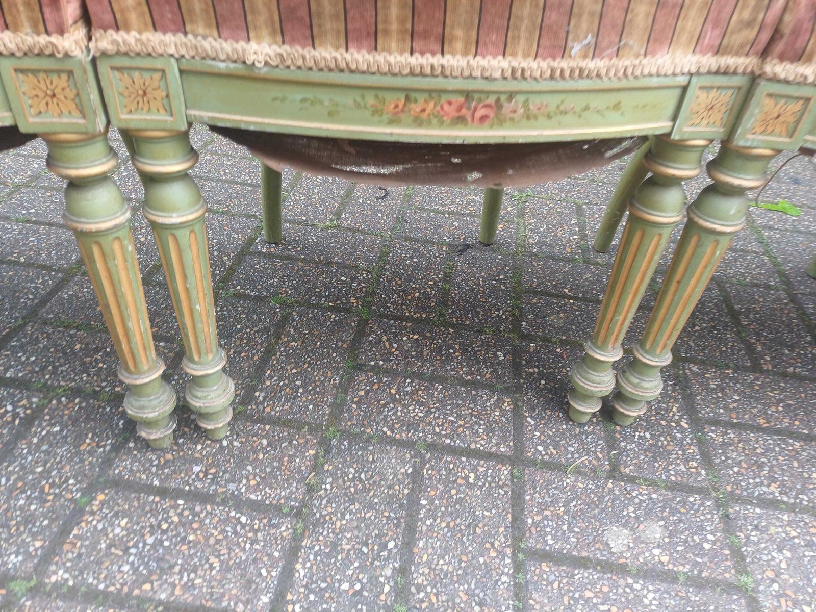 Detailed Set Of 4 French Victorian Painted Dining Chairs Original Velvet Upholstery Shabby Chic Floral Green photo buy