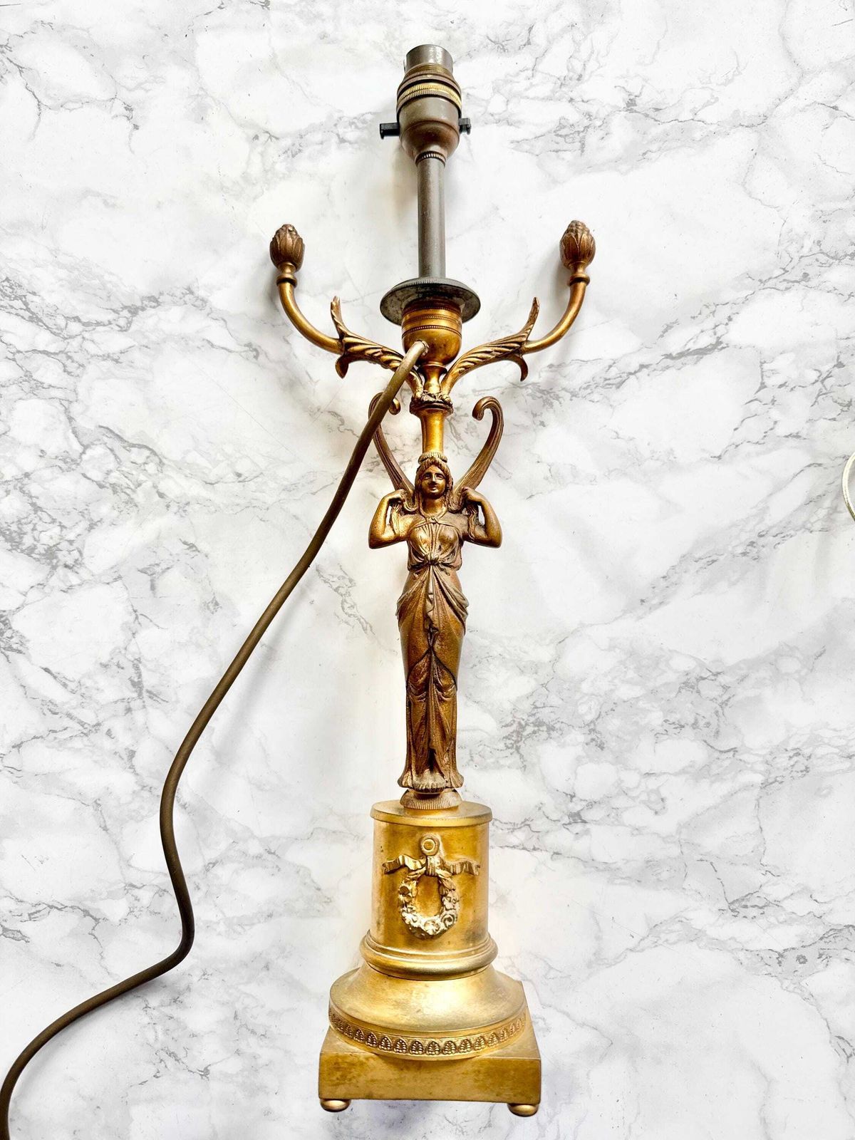 Antique Gilded Bronze Egyptian Style "Retour D'égypte" Napoléonic Regency Lamp Foot Decorative Table Top Desk Winged Goddess Working Order
