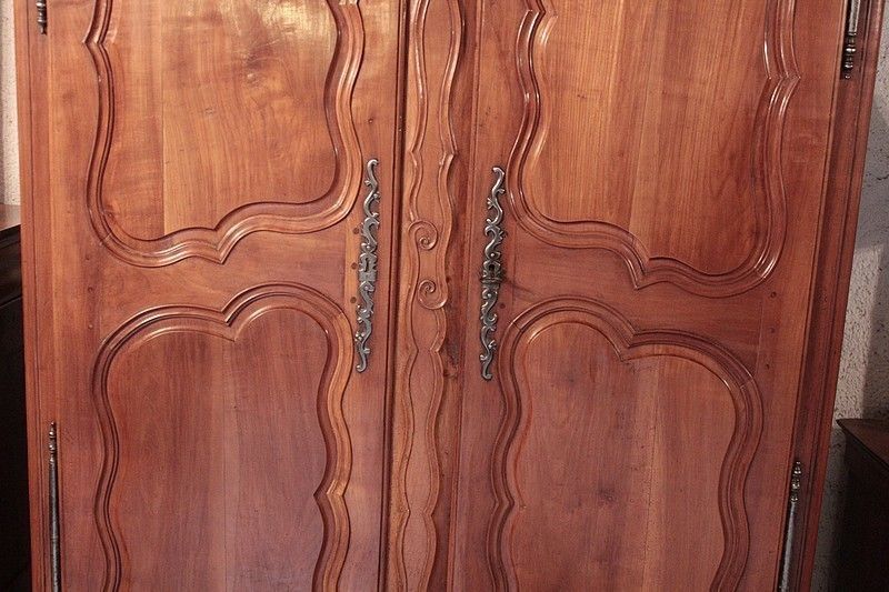 Cabinet Louis XV Cherry 18th photo for sale