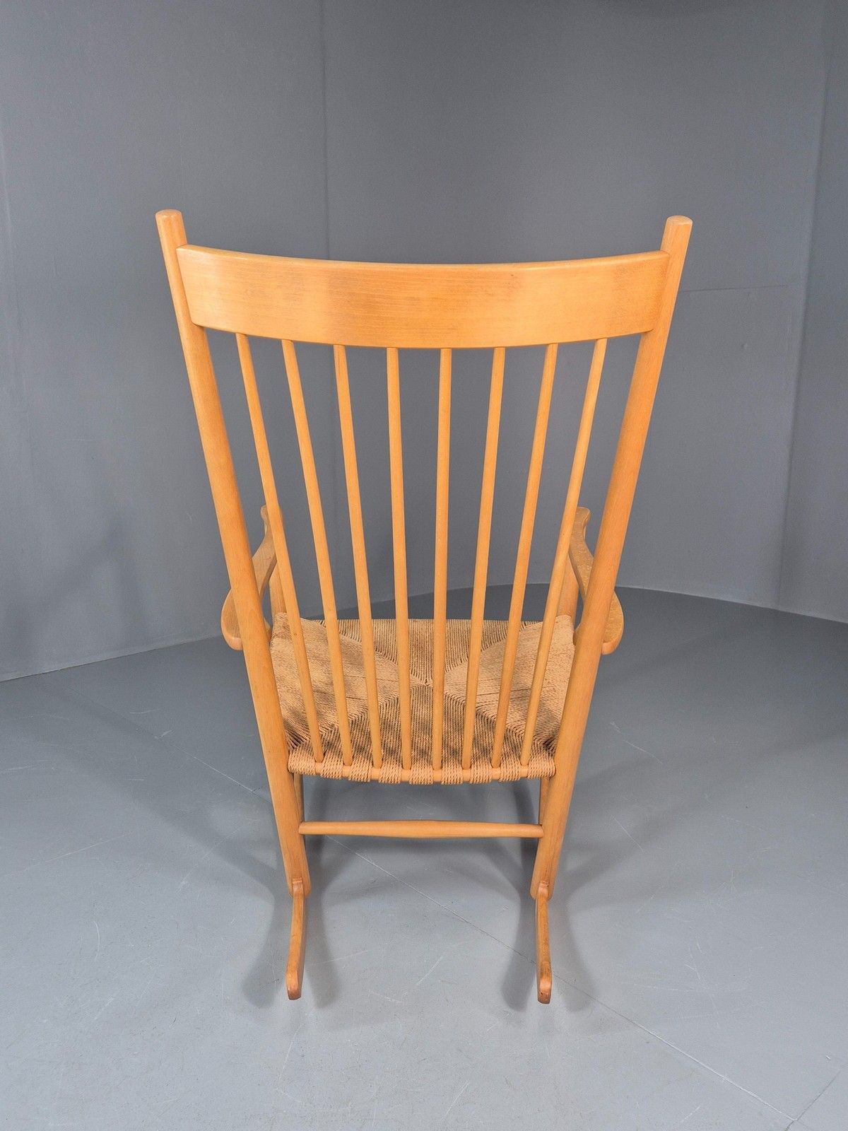 Furniture Vintage Wegner Rocking Chair J16 Model For Fredericia C1944 Mcm Retro 10991 photo
