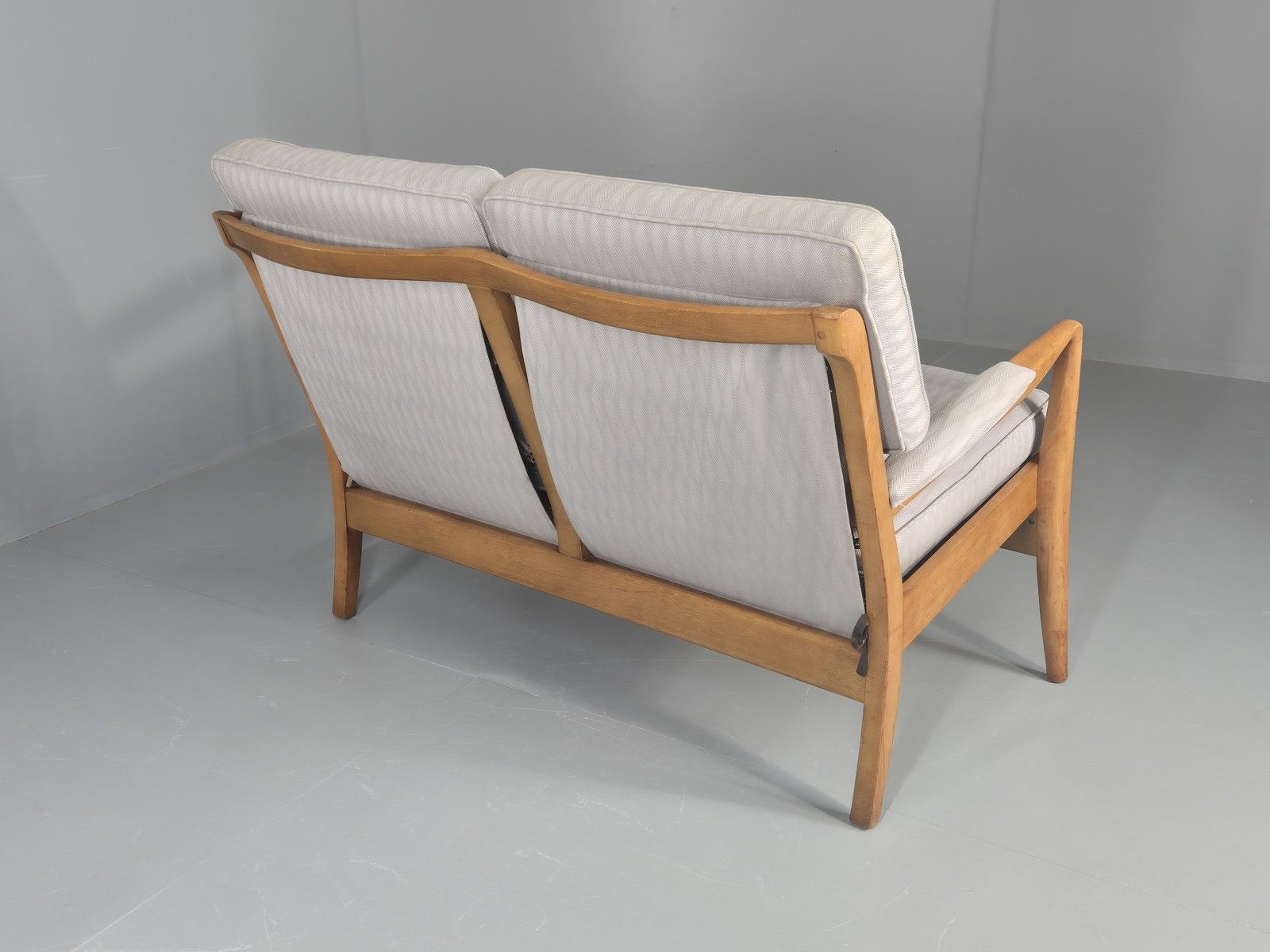 photo vinterior Vintage Cintique 2 Seater Sofa Mid Century 1950s Design Retro Eb11946