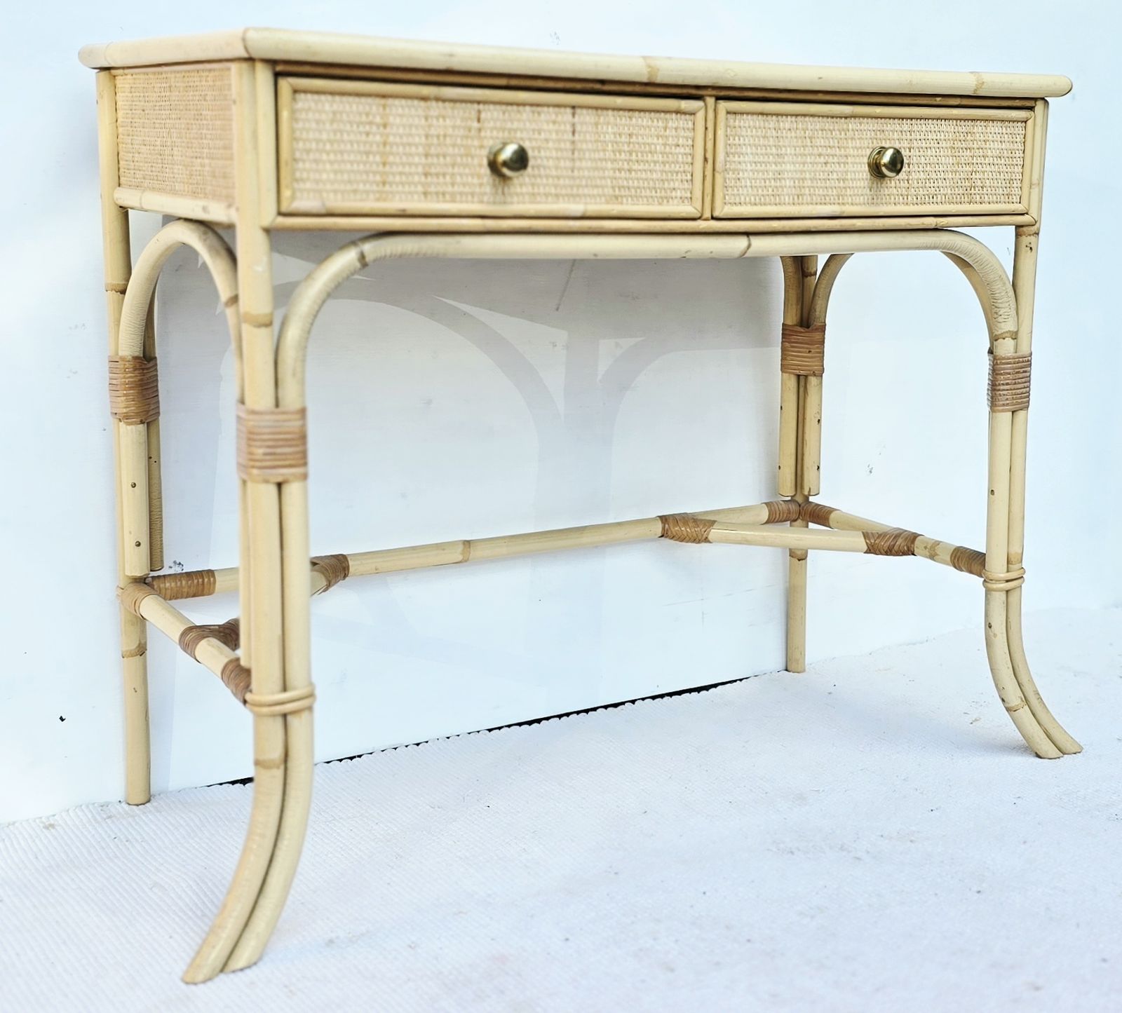photo vinterior A Mid Century Angraves Bamboo Bedroom Set Including Dressing Table