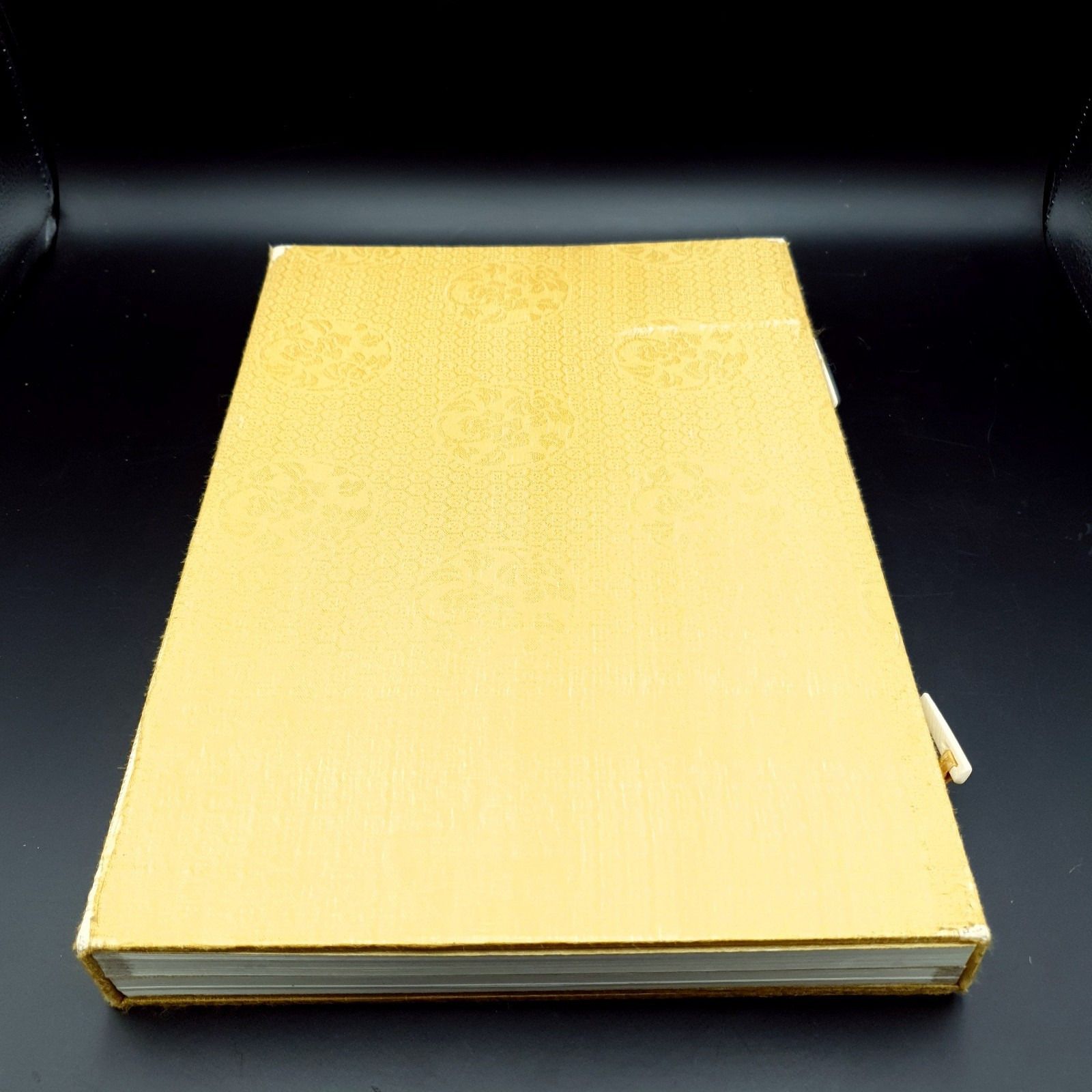 Chinese Woodblock Print Ref Book Wenwu Press Treasures Of Ancient Silk Cover Vtg photo 150.0