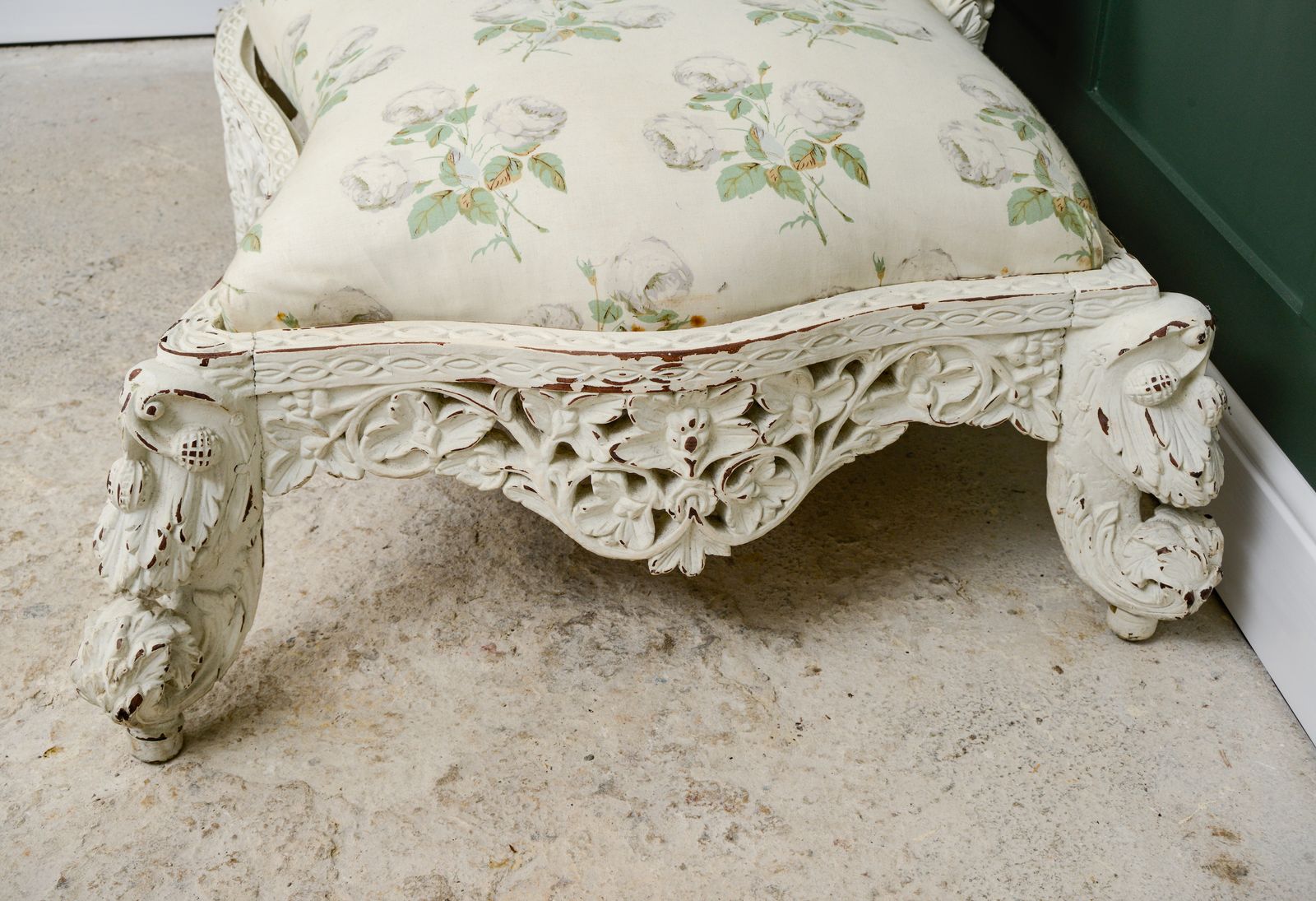 photo buy Victorian Carved Wood Chaise Longue Daybed   Anglo Indian   White
