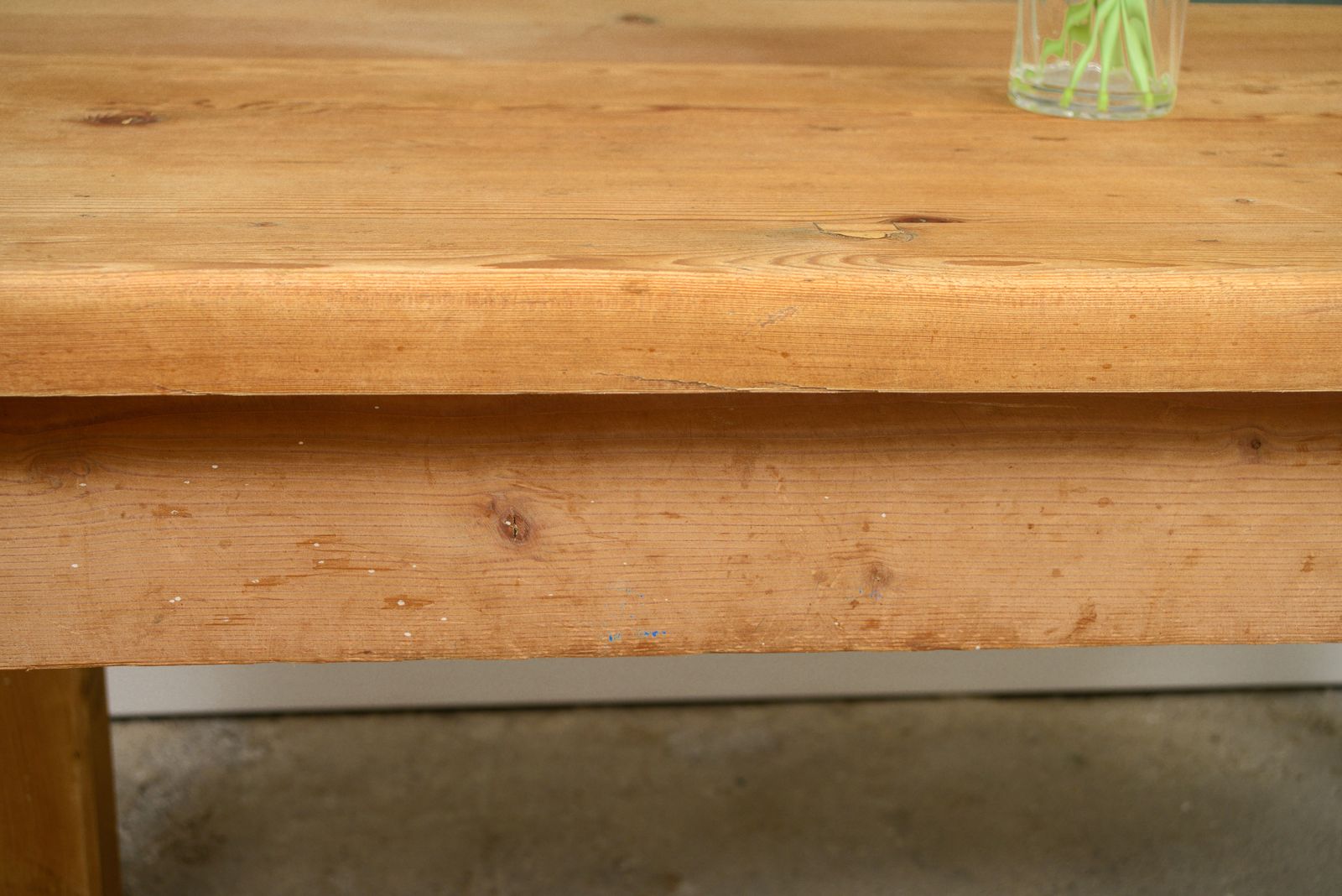 photo furniture Plank Top Pine Dining Table   Reclaimed Wood   167 Cm