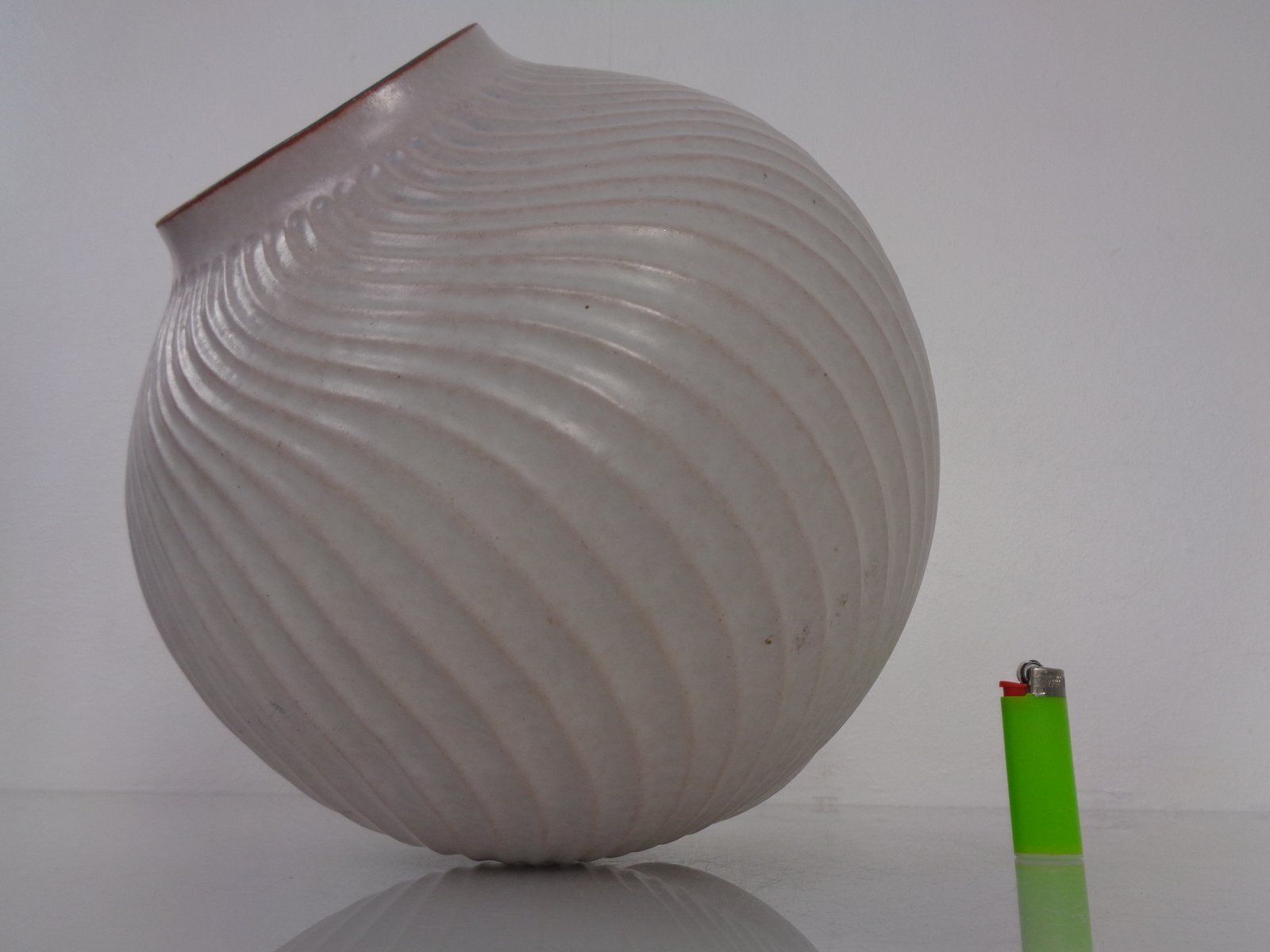 Large 18 25 Wave Ceramic Vase From Carstens Tönnieshof, Germany, 1960s photo vinterior