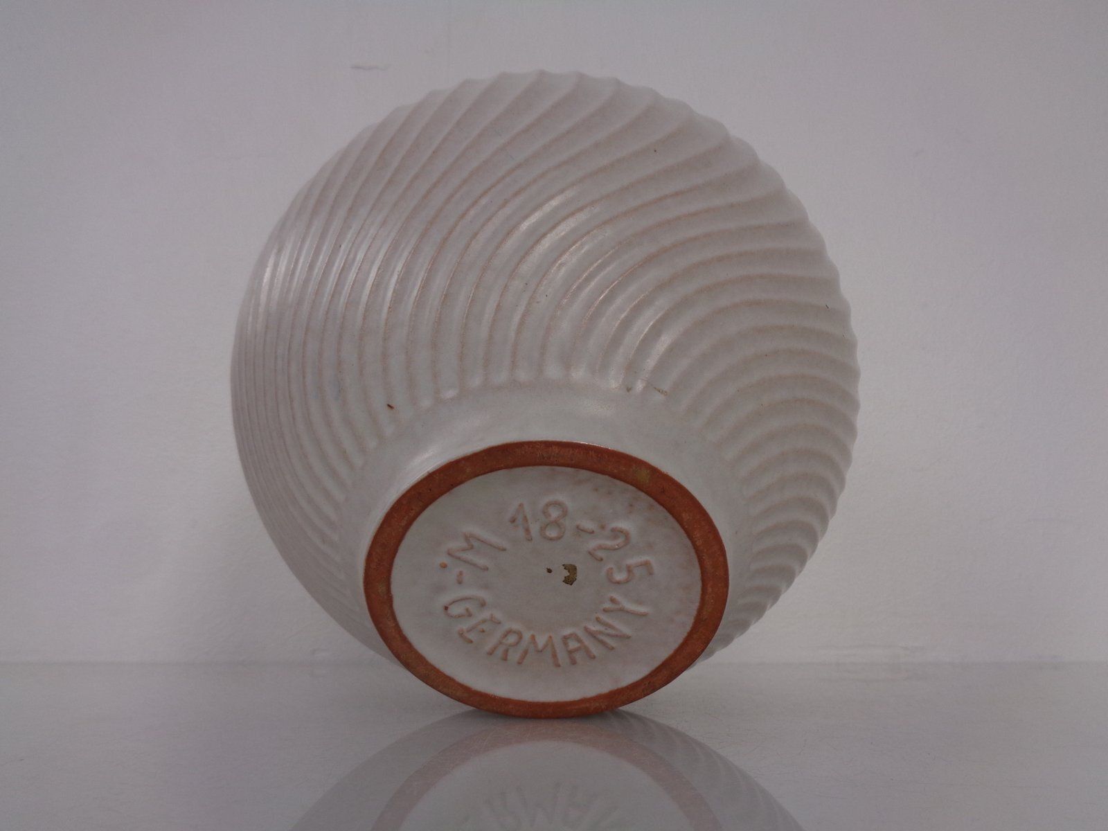 photo for sale Large 18 25 Wave Ceramic Vase From Carstens Tönnieshof, Germany, 1960s