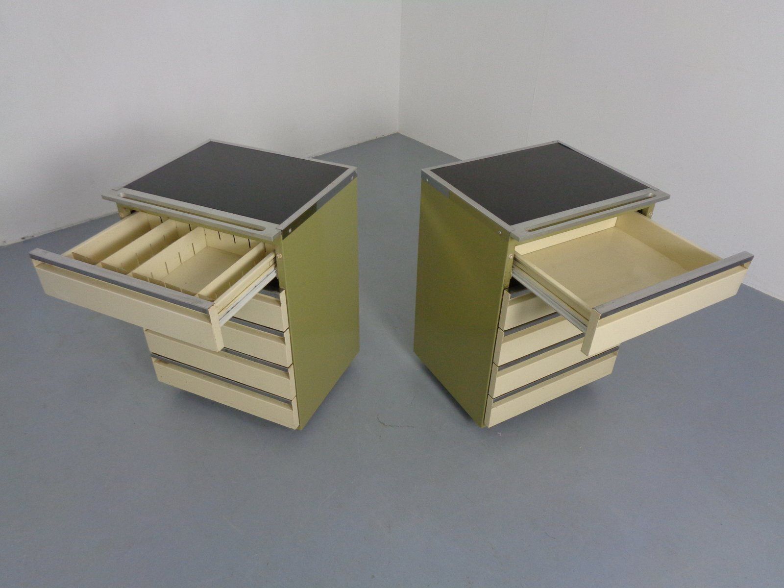 Steel Mobile Medical Cabinets With Drawers From Baisch, Germany, 1950s, Set Of 2 photo vinterior