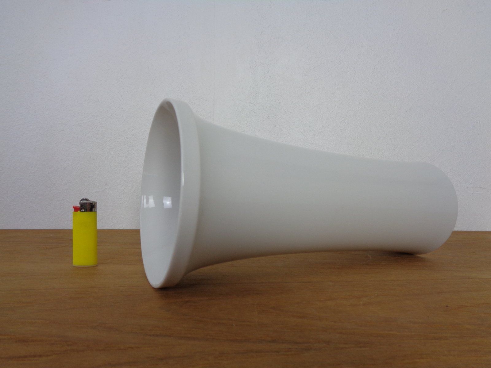 photo furniture Salier Porcelain Vase By Siegmund Schütz For Kpm Berlin, Germany, 1951