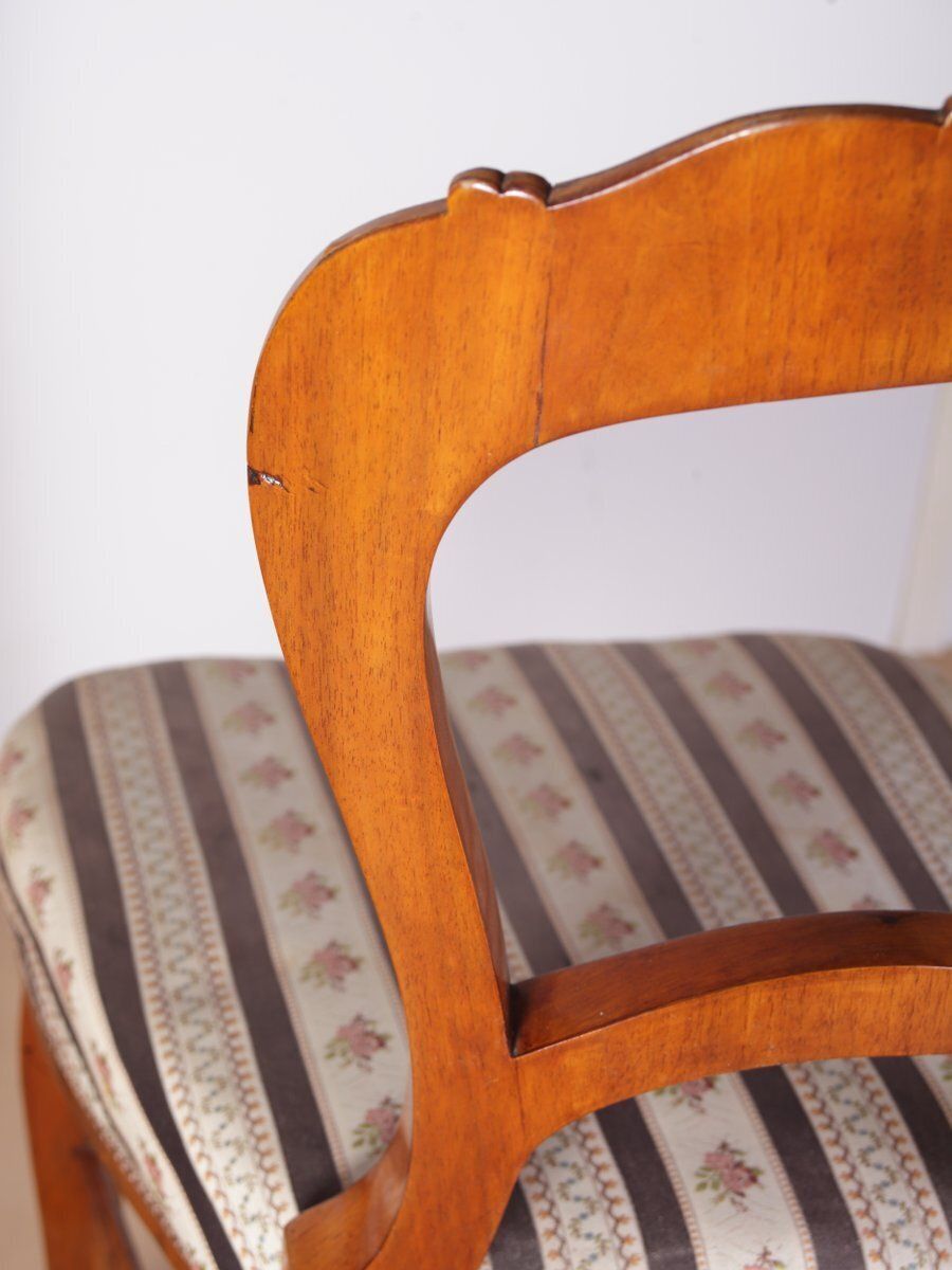 photo buy Late Biedermeier stoelen in walnoot, jaren 1880, set van 2