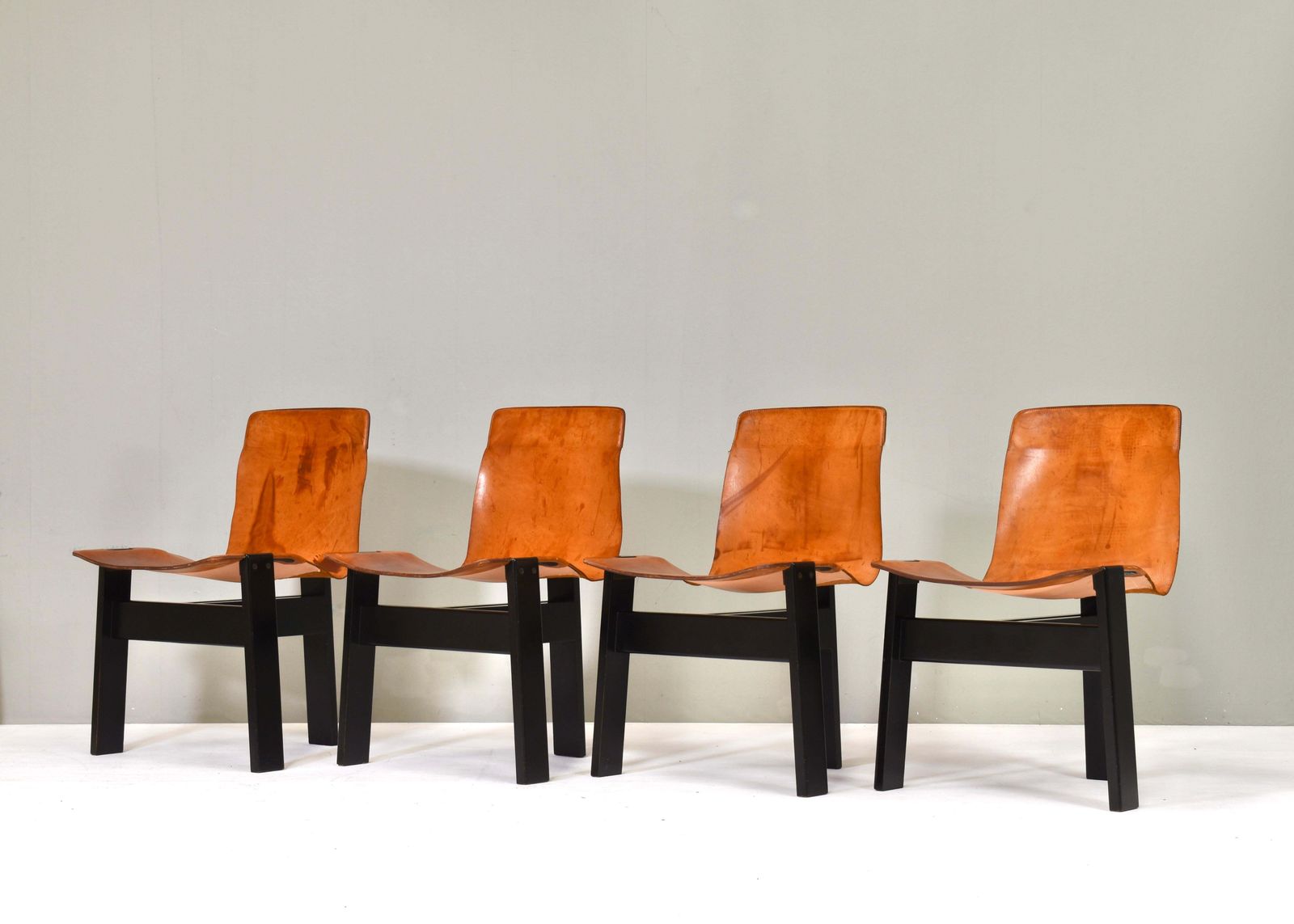 Set Of 4 Mangiarotti For Skipper ‘Tre 3’ Dining Chairs In Cognac Leather   1978 photo Furniture