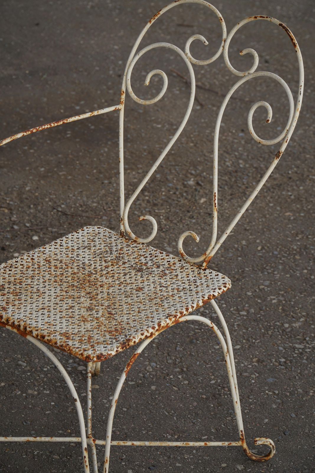 French Wrought Iron Garden Set With Table & Five Chairs, Mid 20th Century, 1950s photo vintage