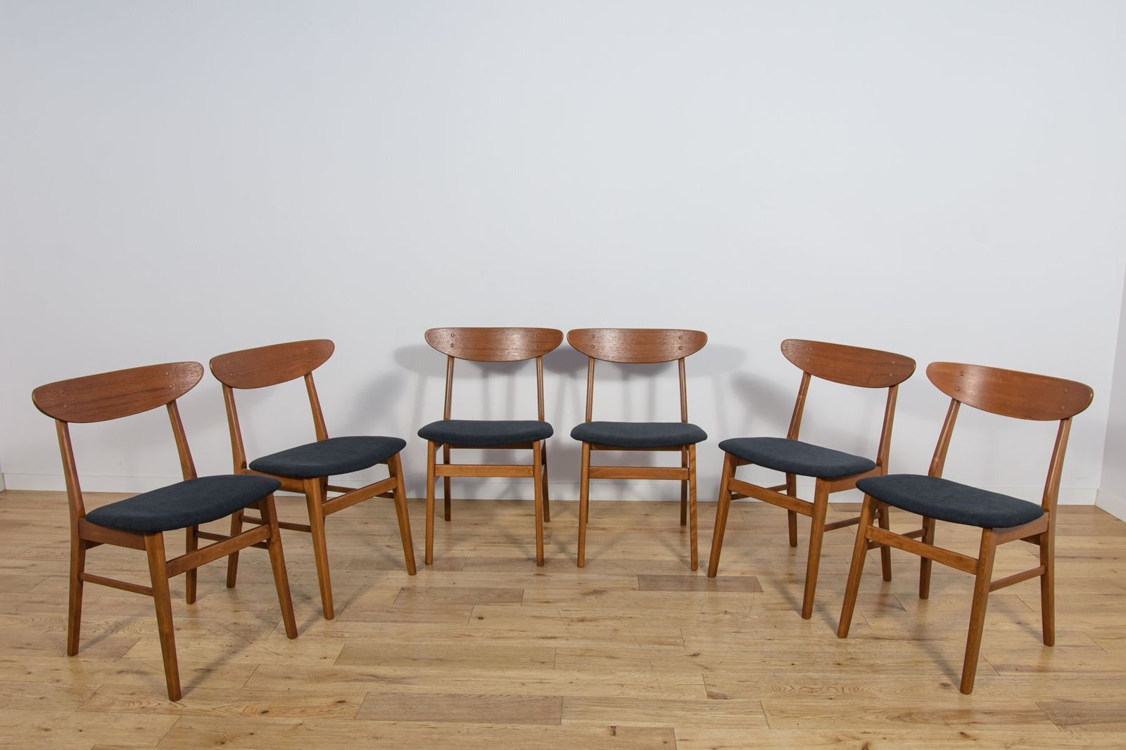 Mid Century Model 210 Dining Chairs From Farstrup Møbler, 1960s, Set Of 6